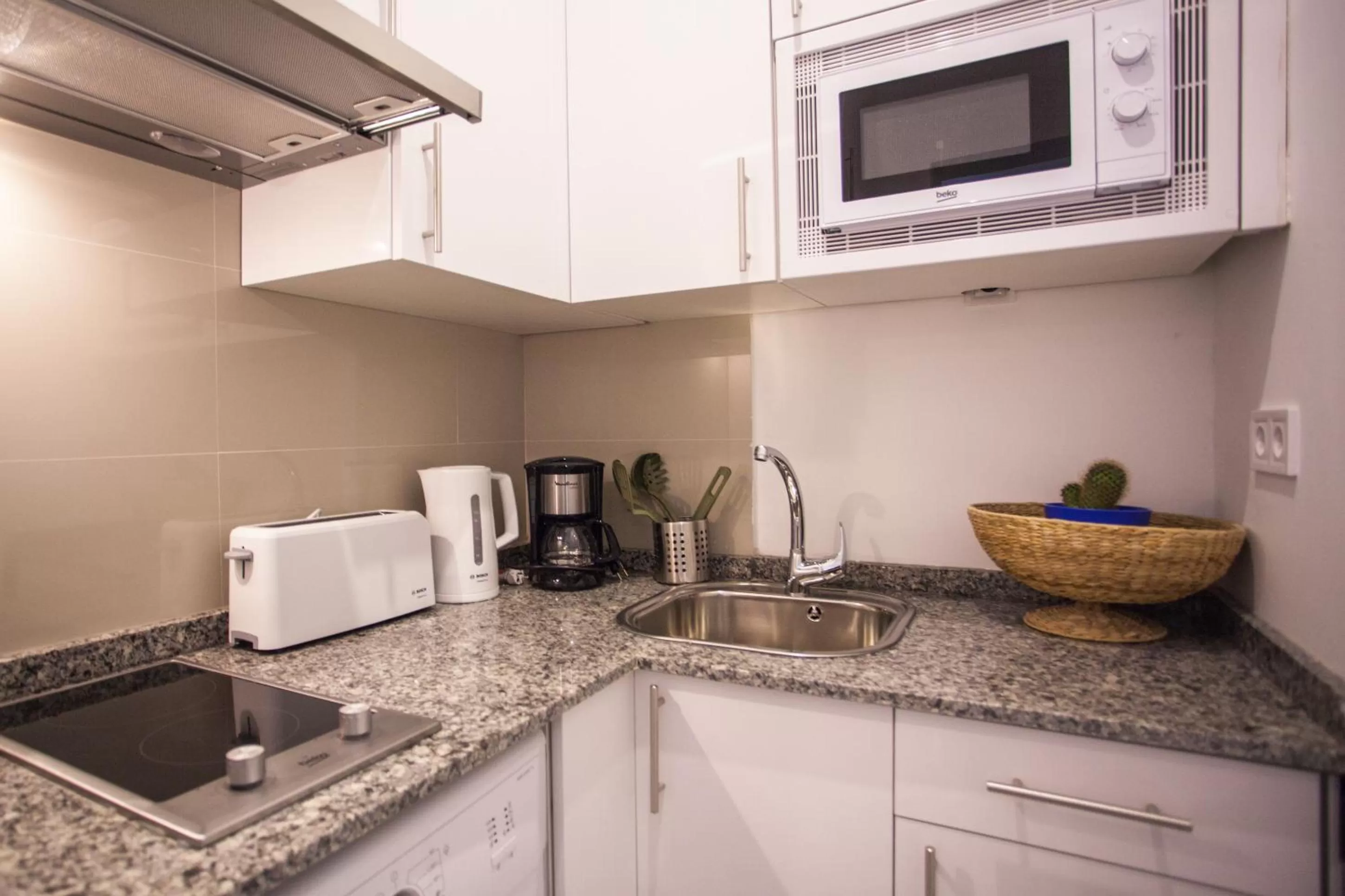 kitchen in Gran Central Suites