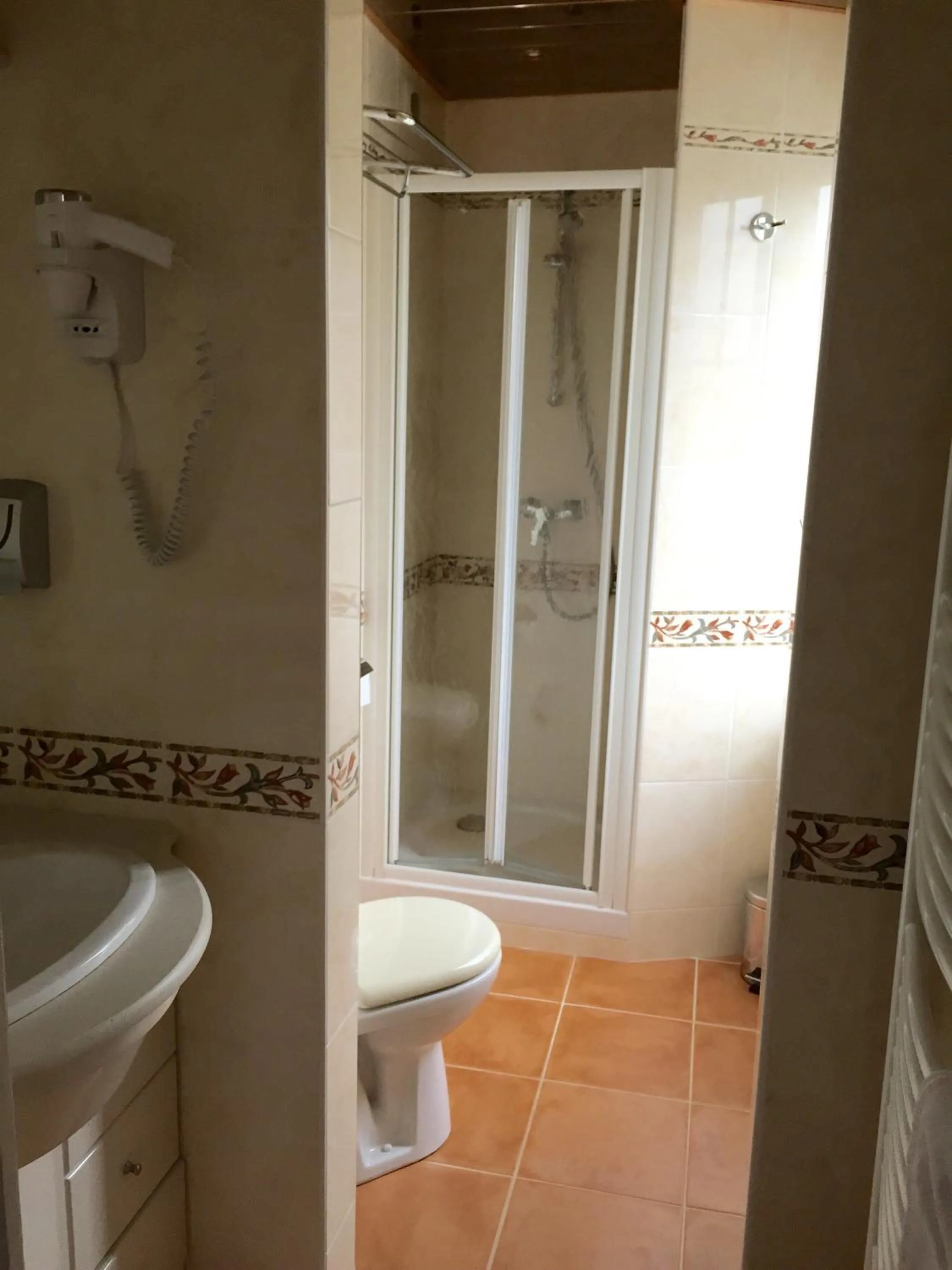 Bathroom in Hotel de Normandie