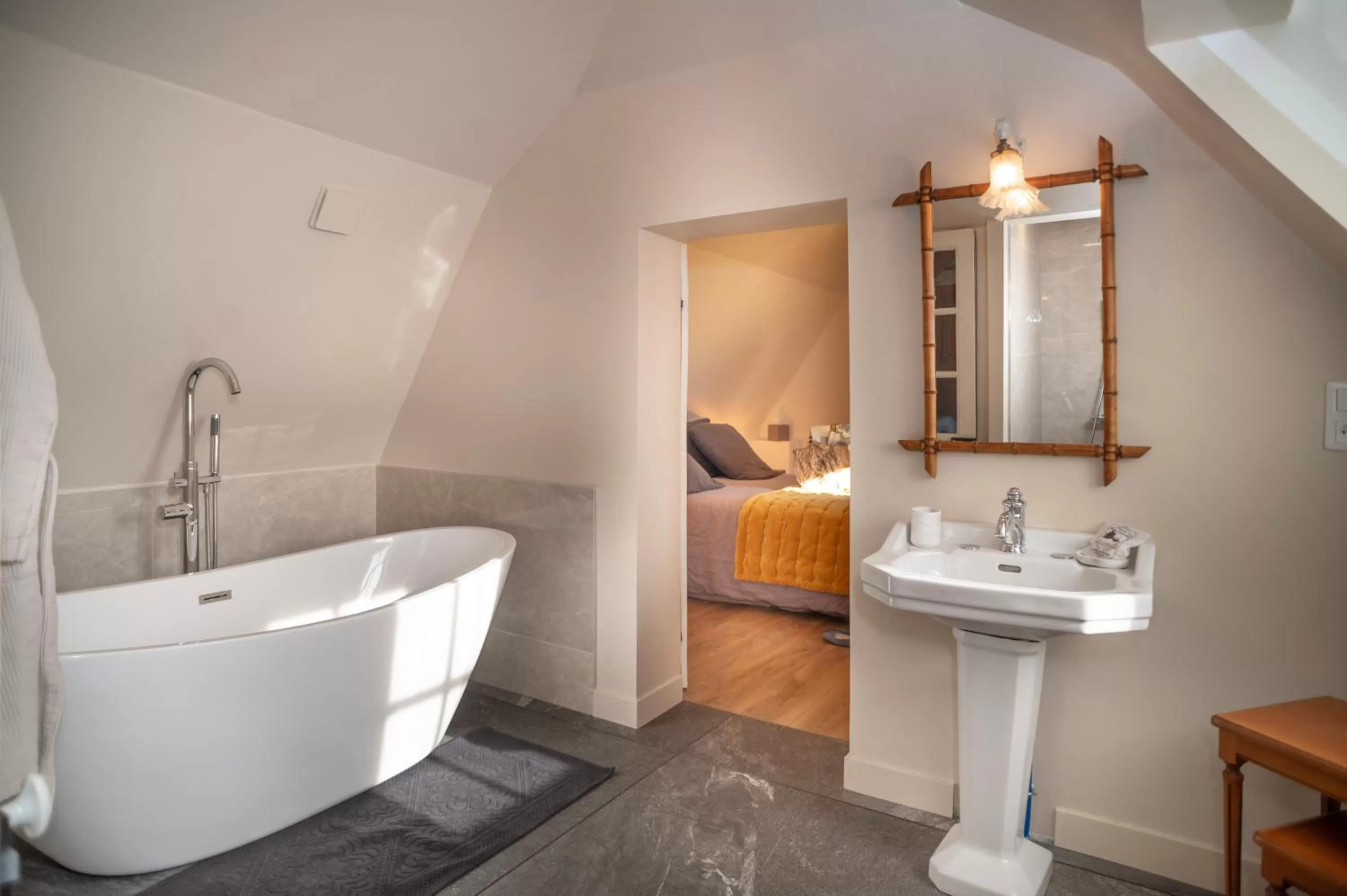 les Myrrhophores et Spa, Chambres d'Hôtes et Gîtes de charme