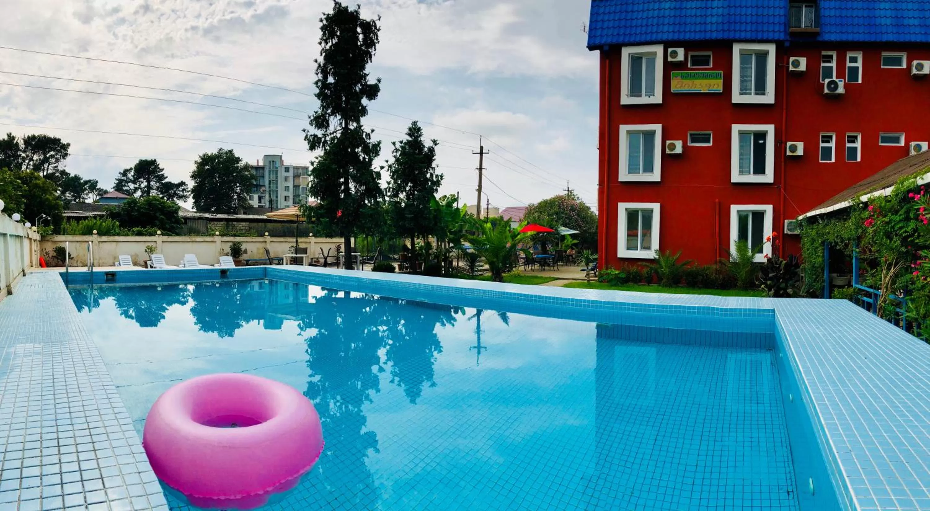 Swimming Pool in Hotel Mirage Ureki