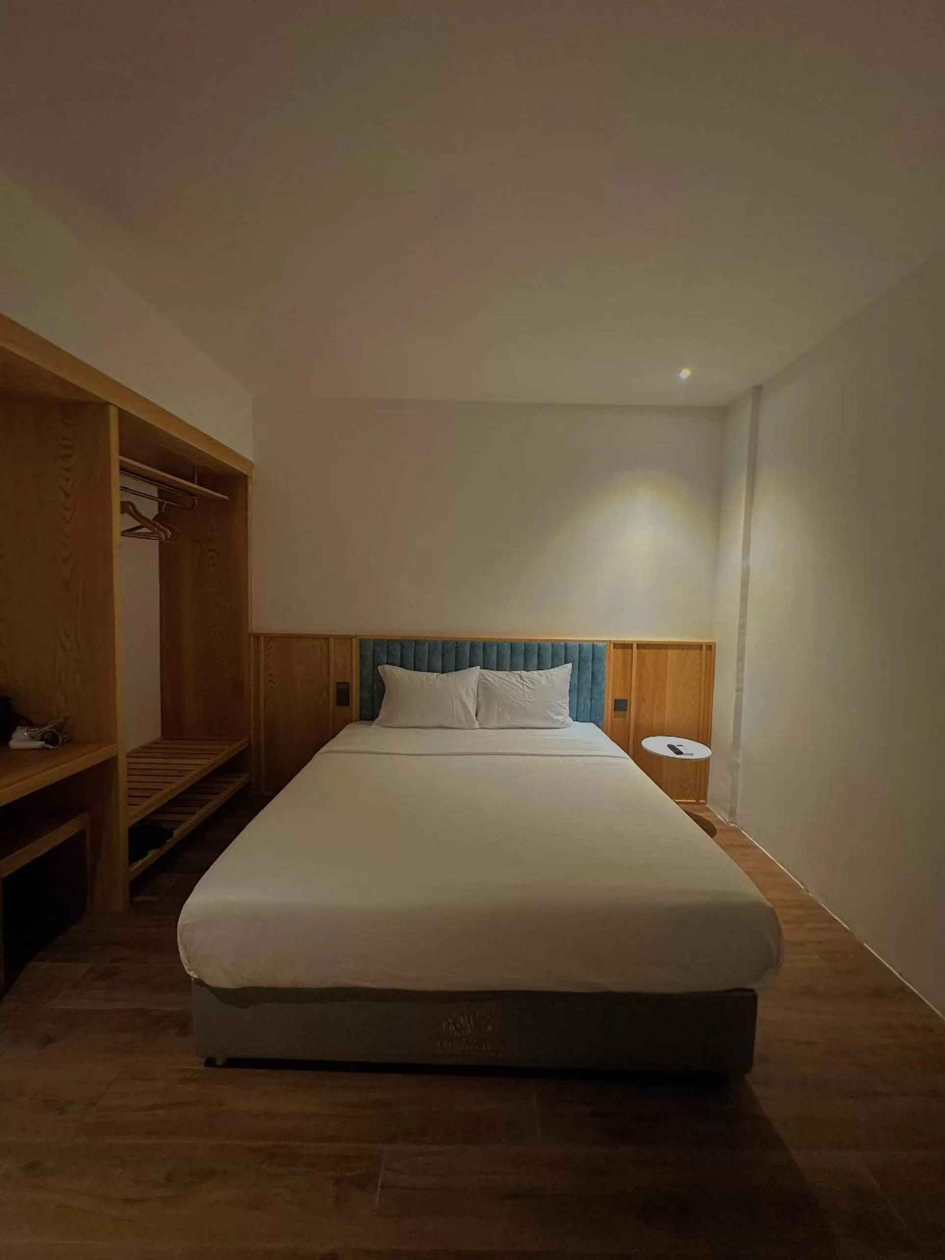 Bedroom, Bed in Haven Hut Hotel