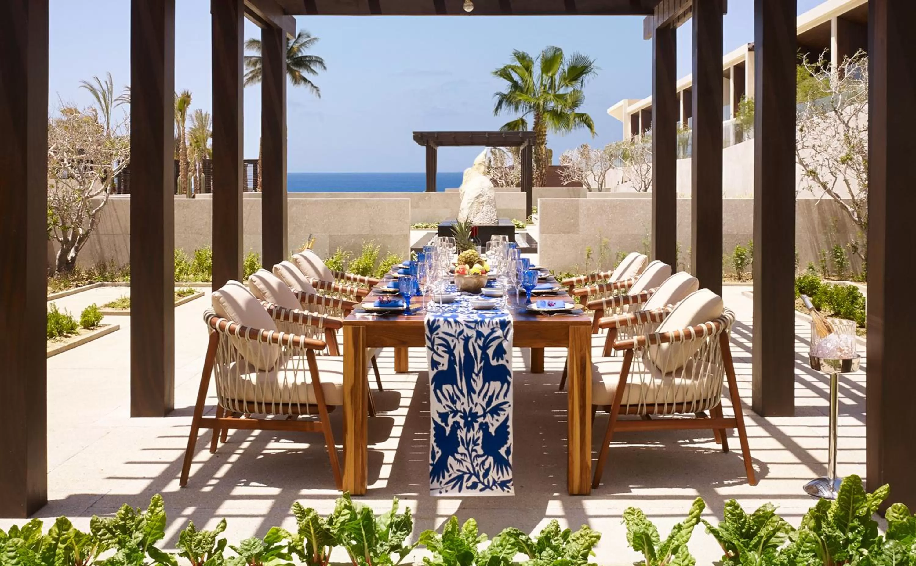 Area and facilities in Nobu Hotel Los Cabos