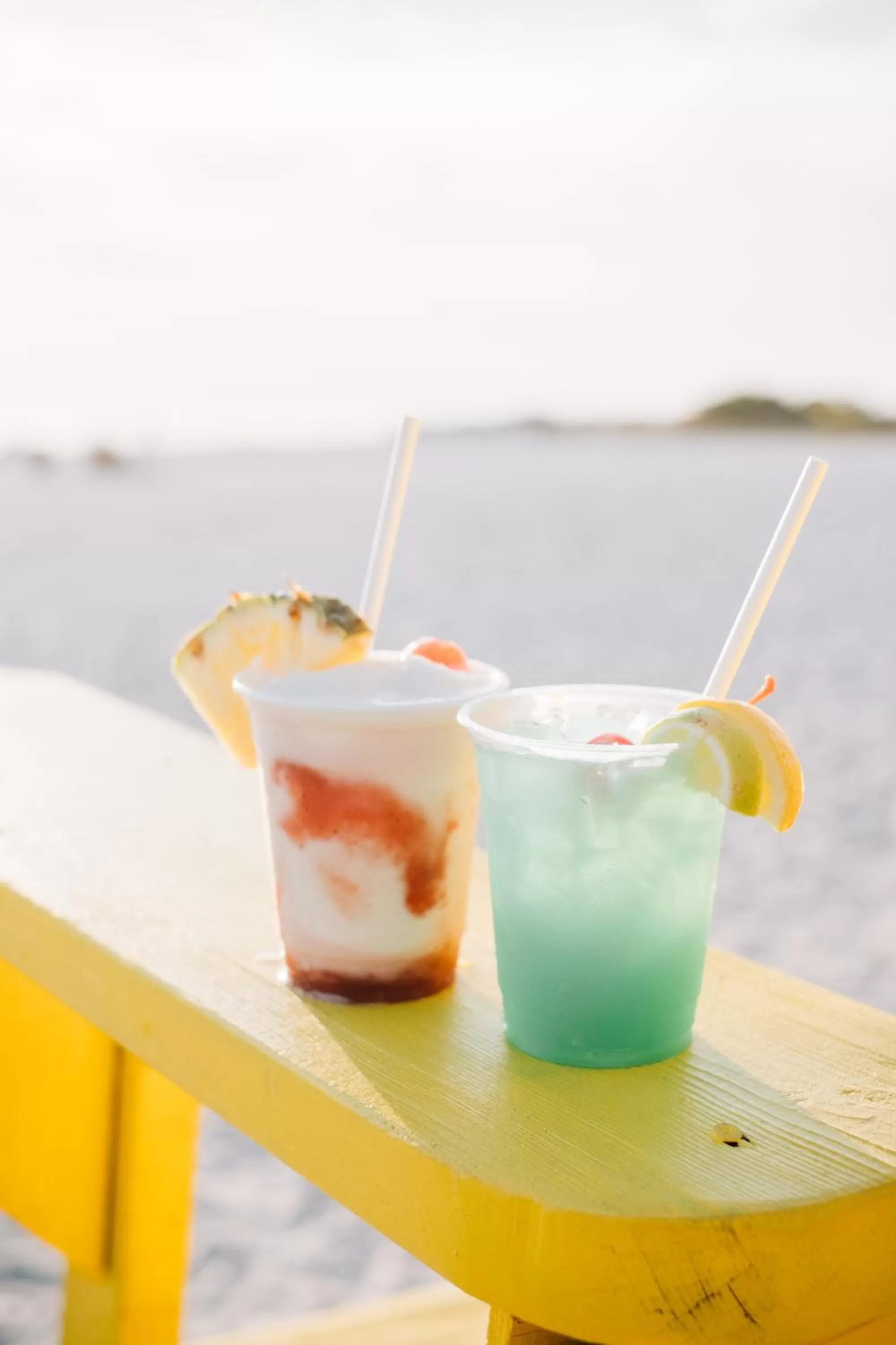 Food and drinks in Postcard Inn On The Beach