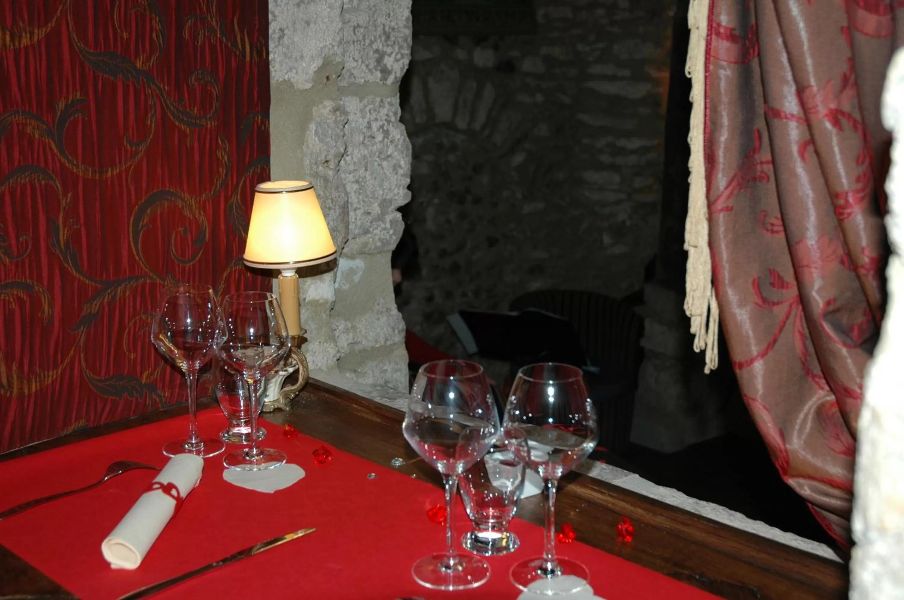 Restaurant/places to eat in Le Parvis