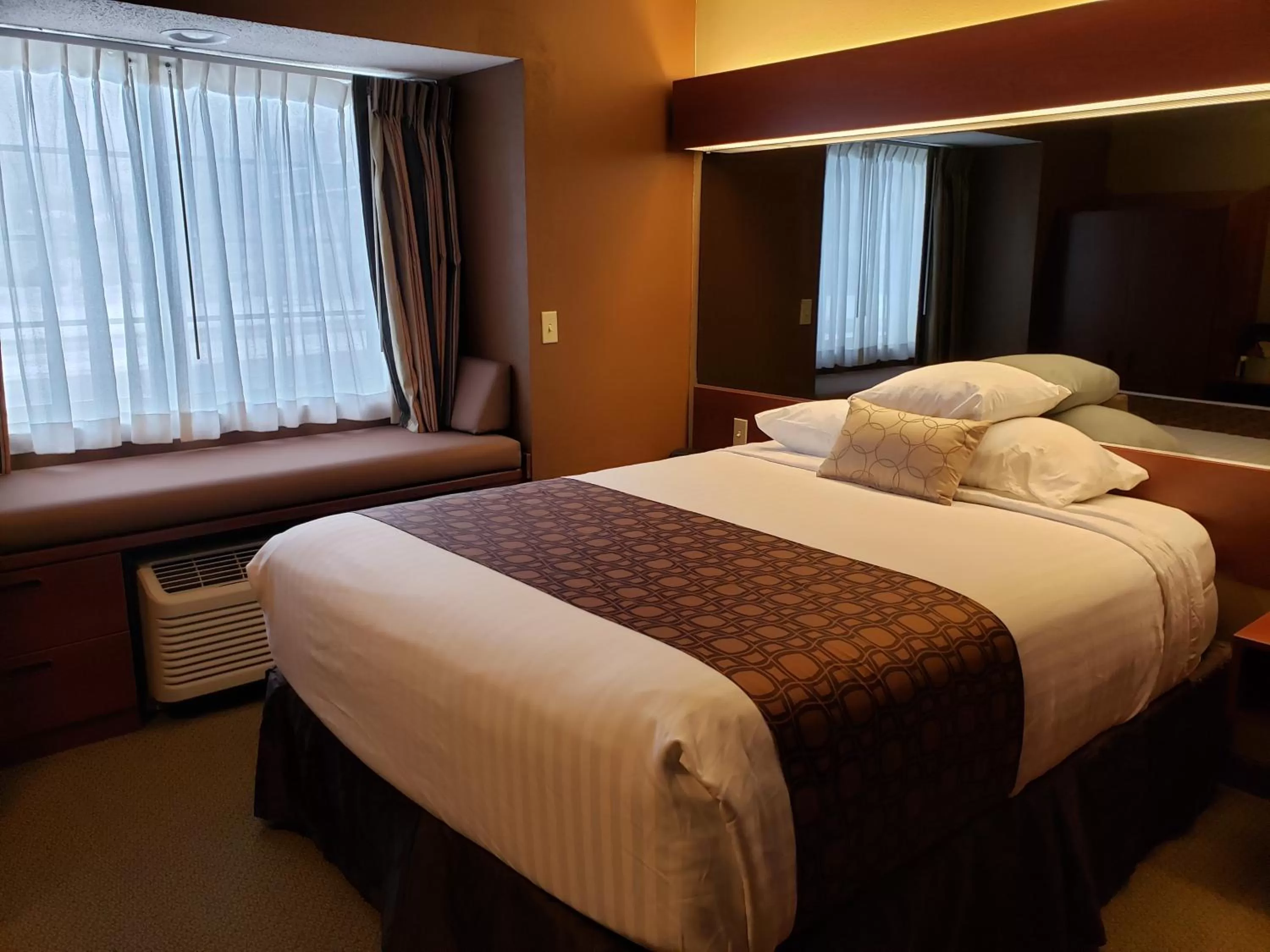 Bedroom, Bed in Microtel Inn & Suites by Wyndham Dover New Hampshire