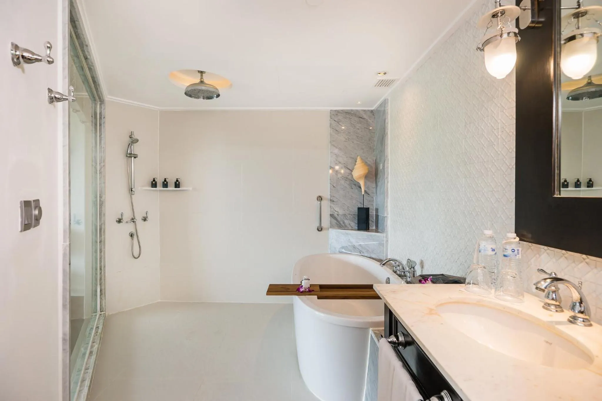 Bathroom in InterContinental Koh Samui Resort, an IHG Hotel