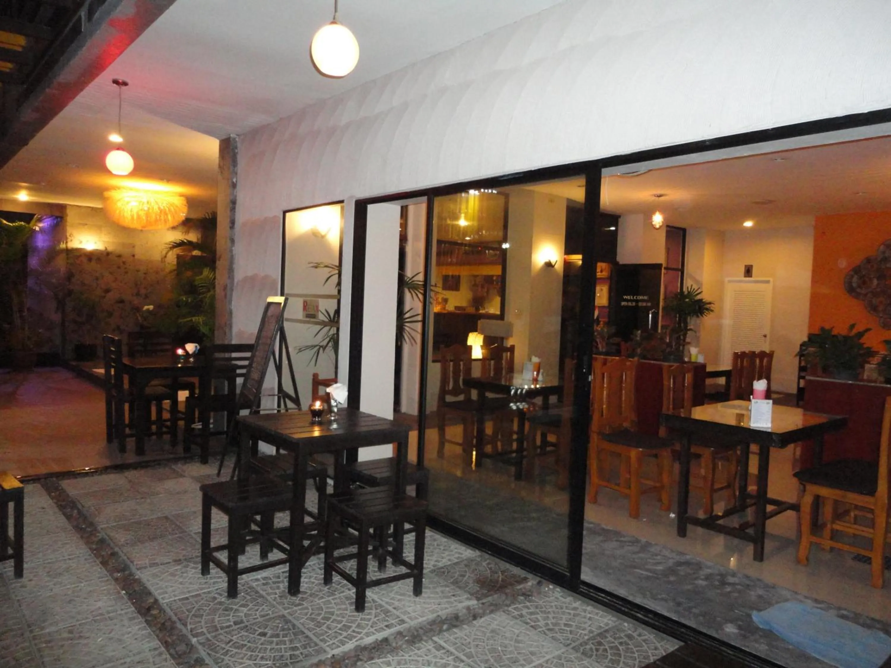 Restaurant/places to eat in La Moon At Phuket - SHA Extra Plus