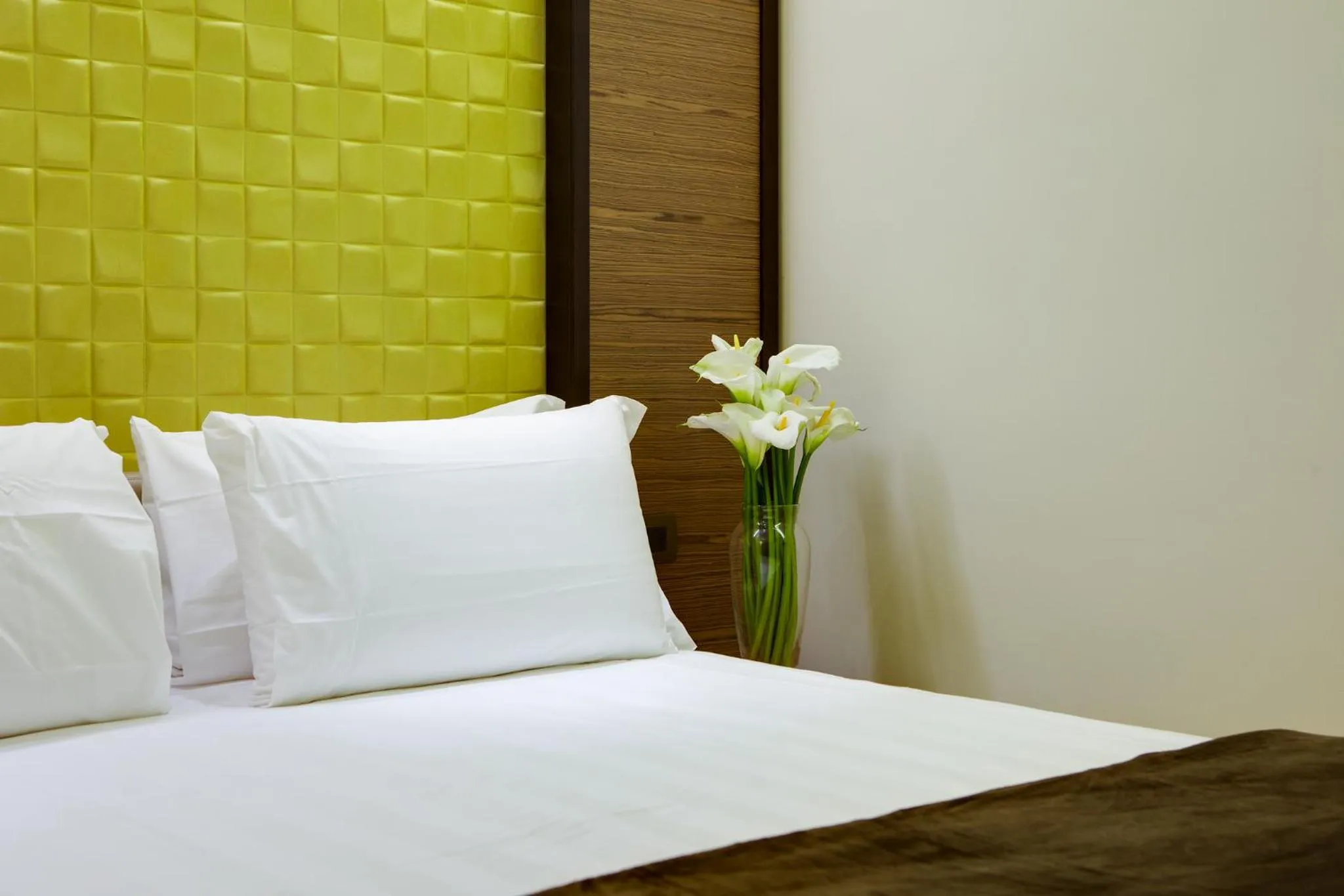 Photo of the whole room, Bed in Solo Experience Hotel