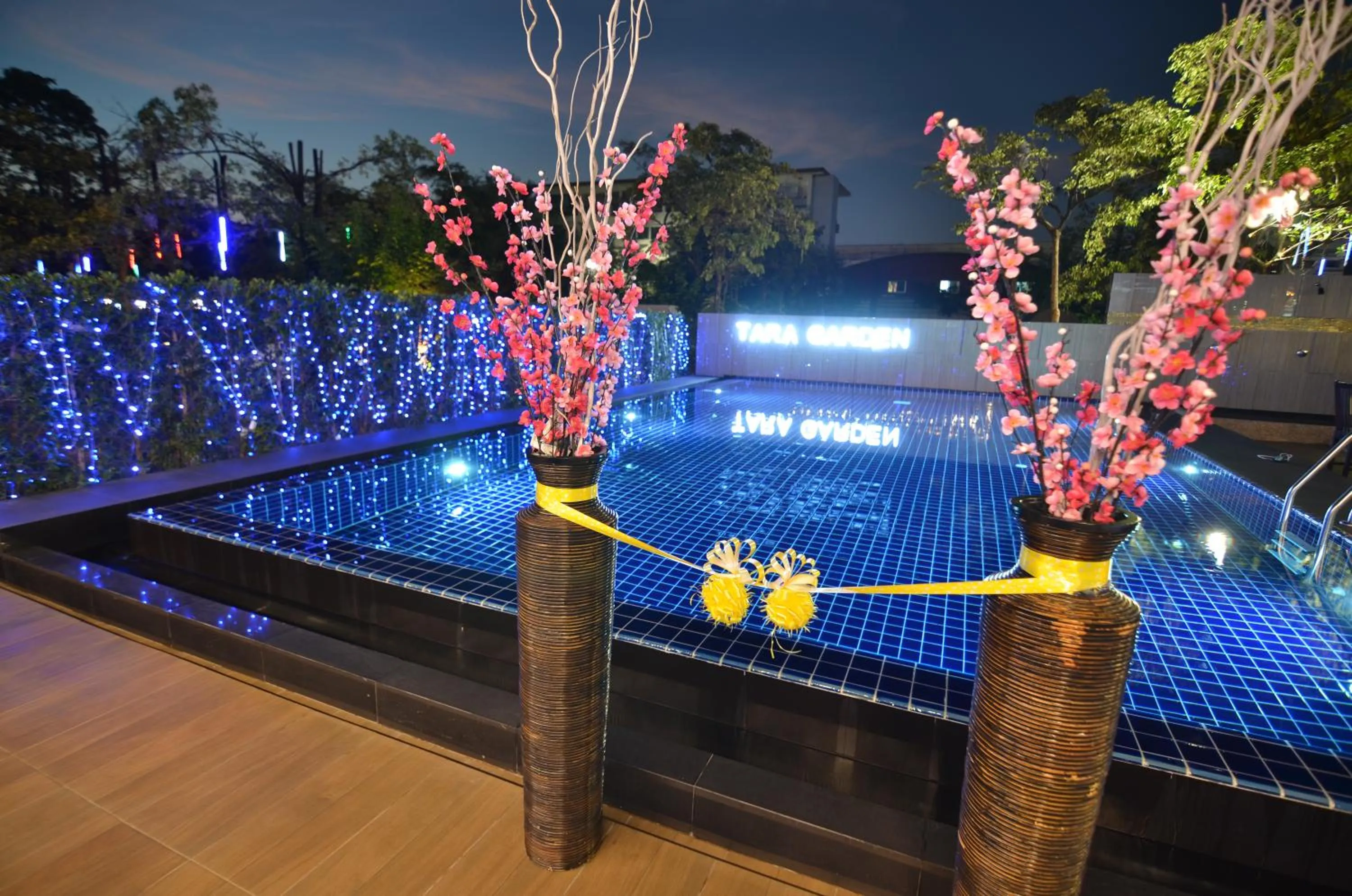 Swimming pool in Grand Tara Garden Thai Hotel