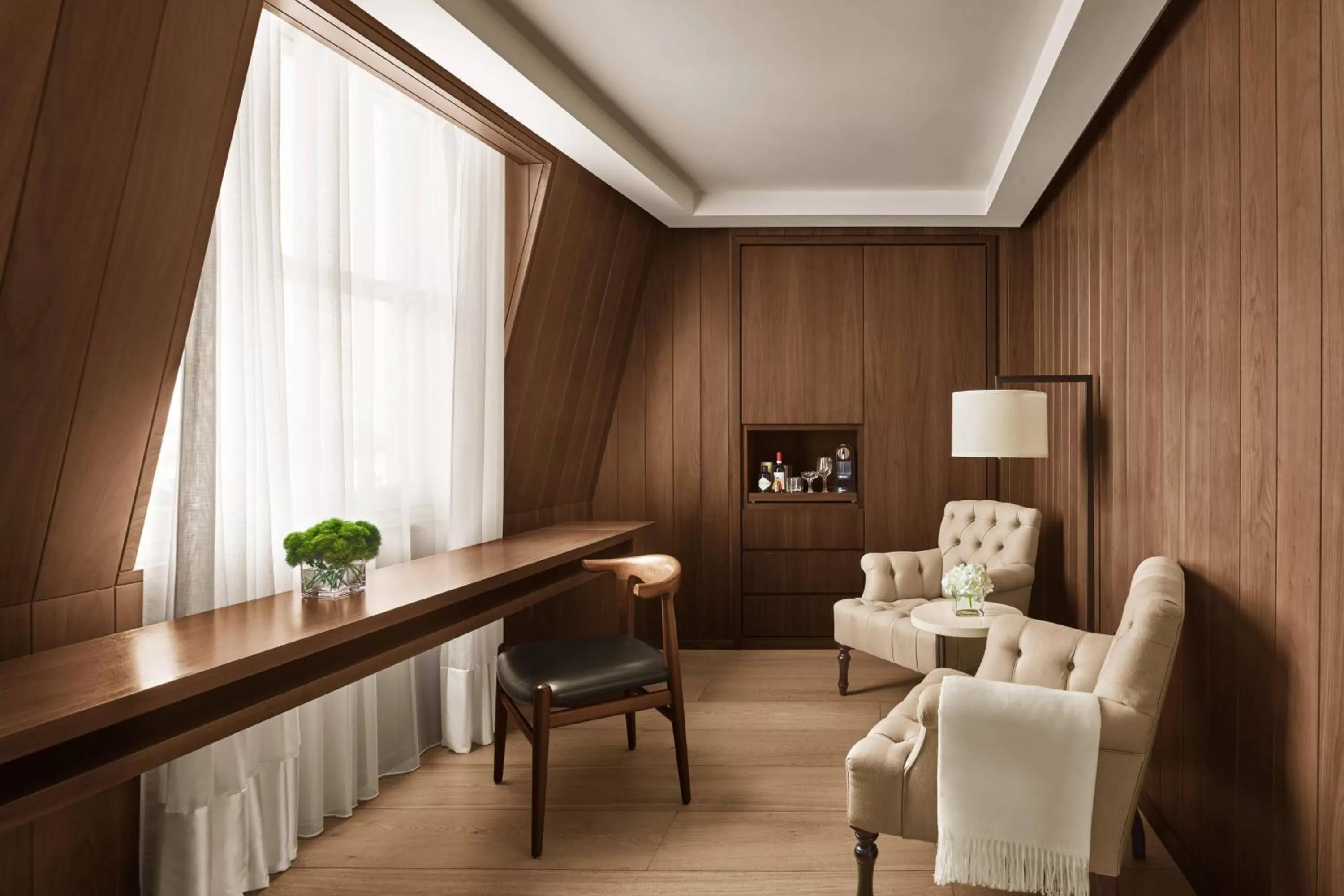 Photo of the whole room in The London EDITION