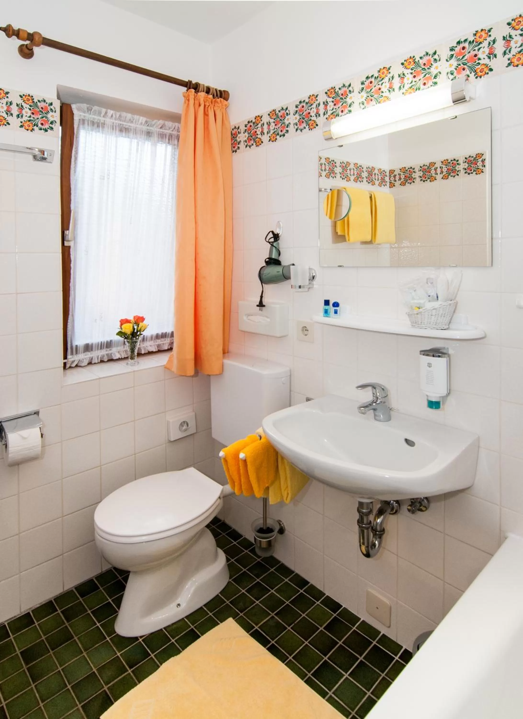 Bathroom in Hotel Effland -Sauna -Pool