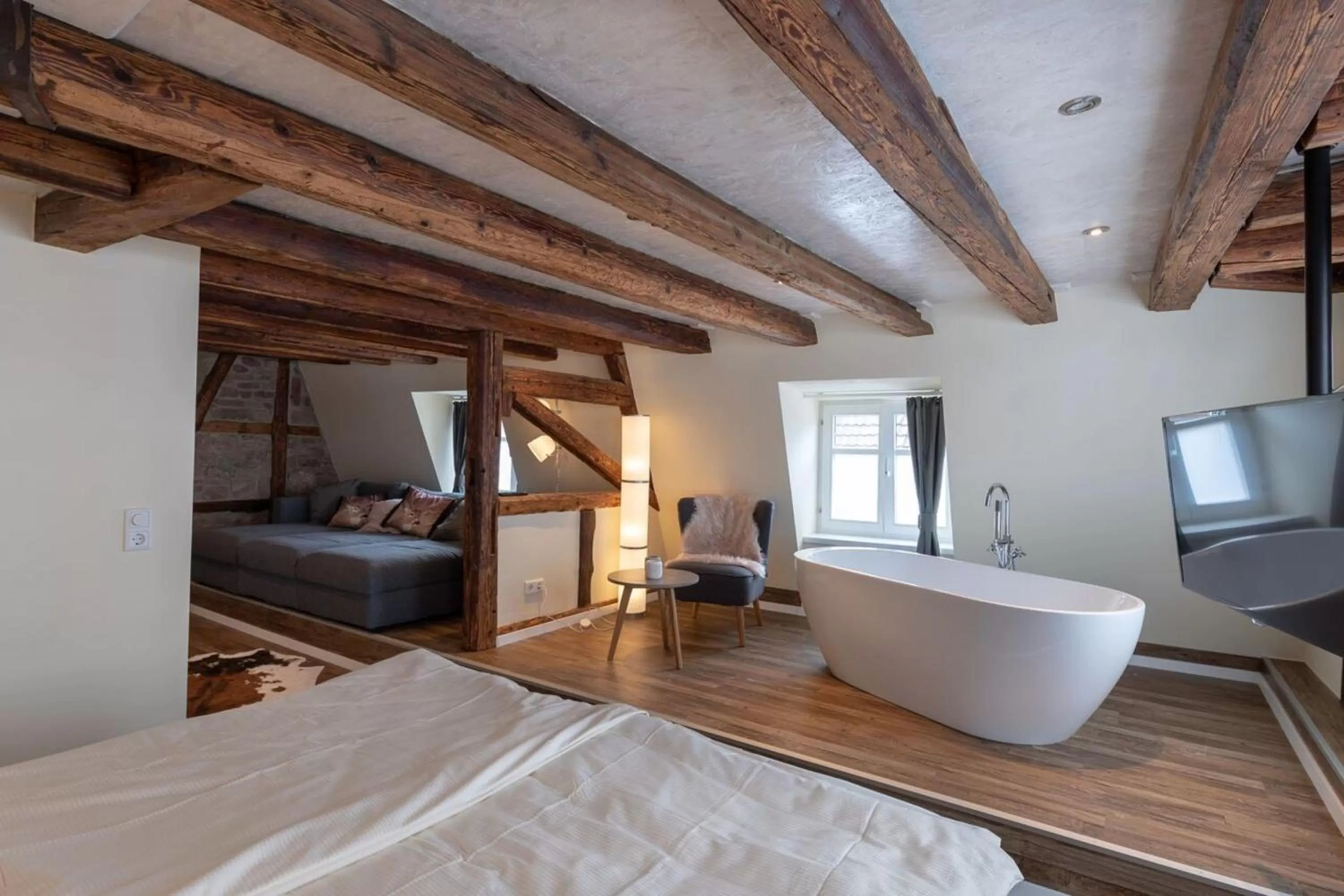 Bath, TV/Entertainment Center in Flair Hotel Hopfengarten