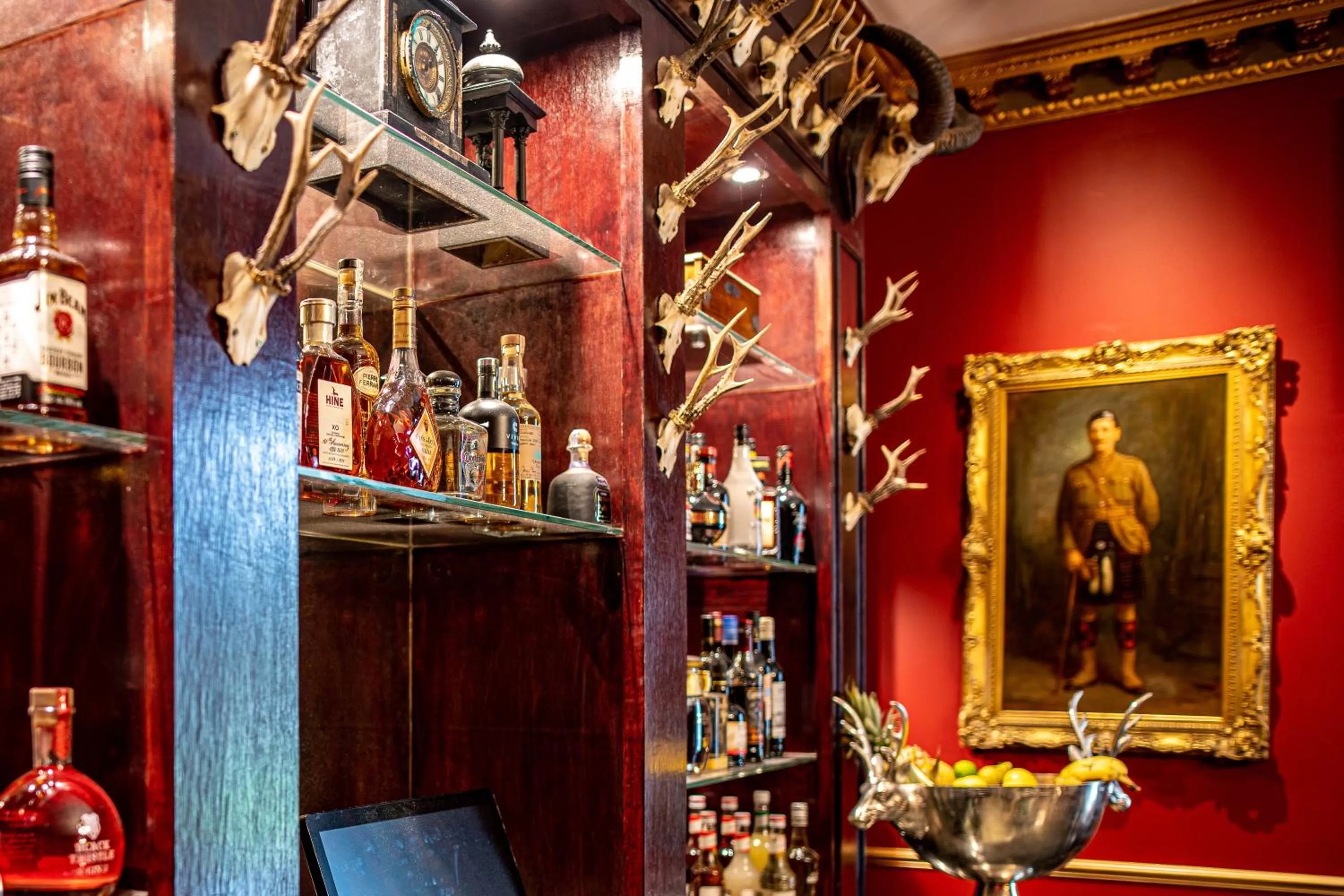 Lounge or bar in Melville Castle Hotel