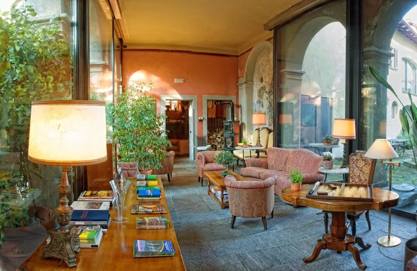 Patio in Hotel Locanda Dei Mai Intees