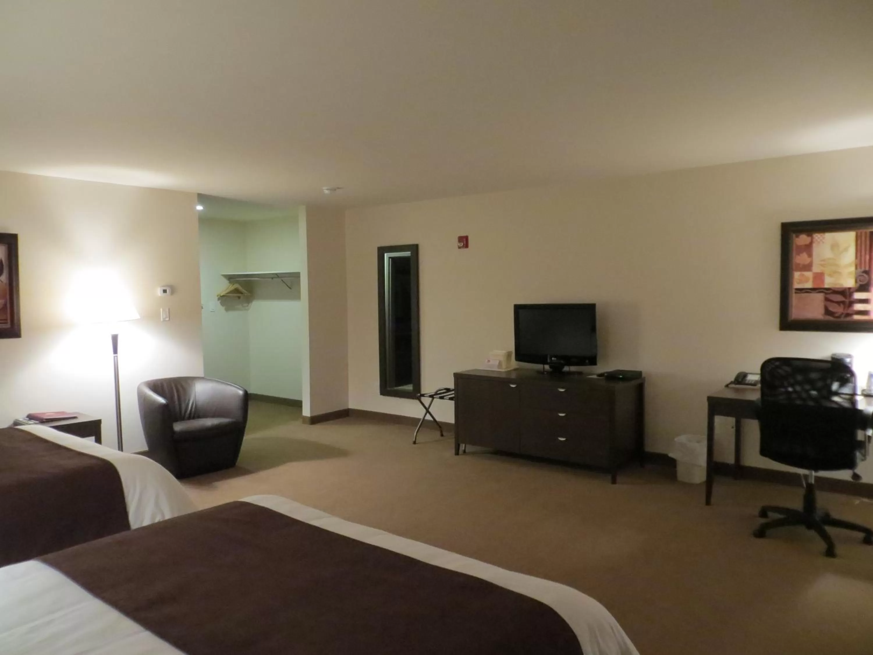 TV and multimedia, Bed in Villegiature Deux Rivieres Resort