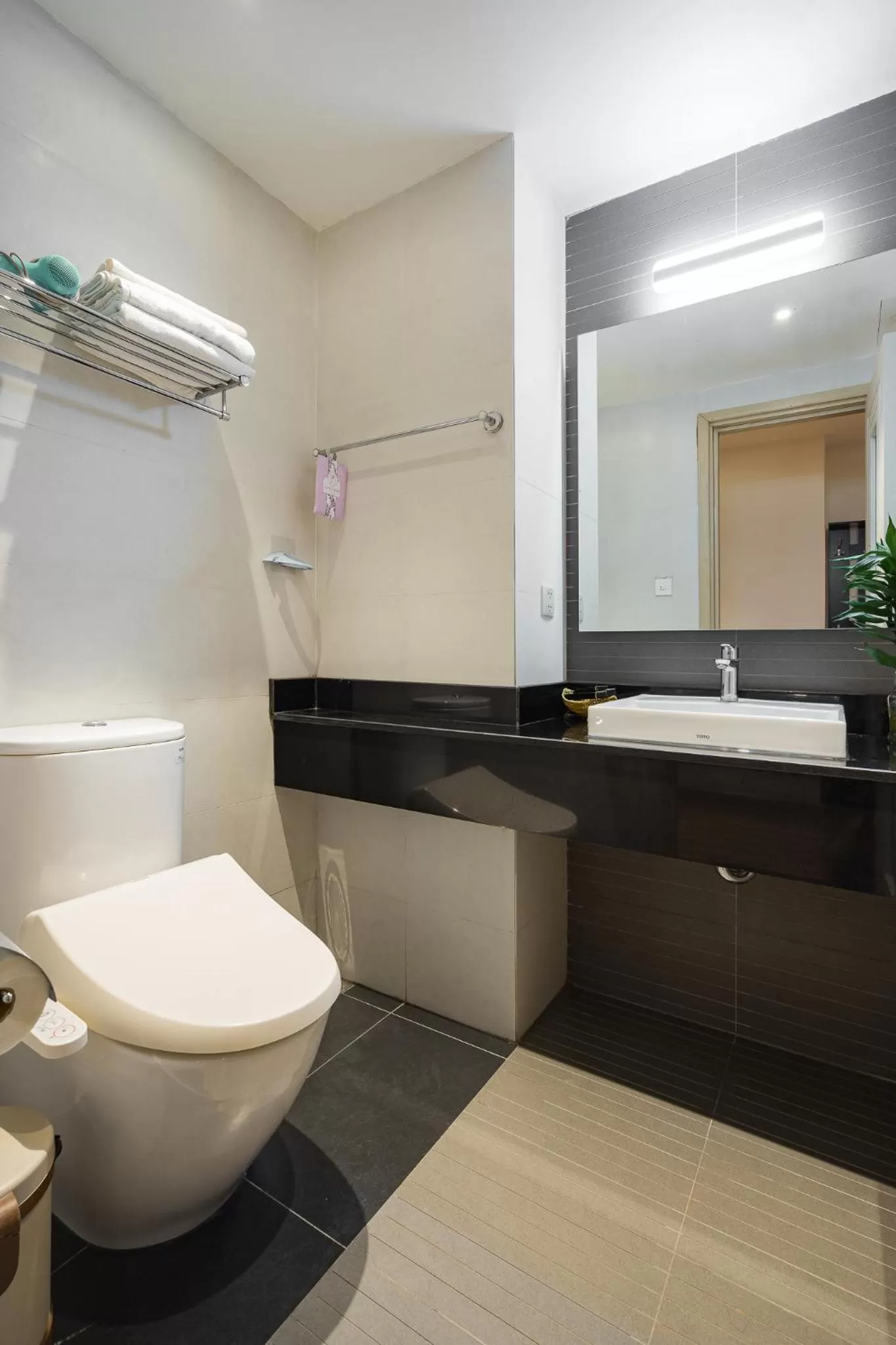 Toilet in HNC Premier Hotel & Residences