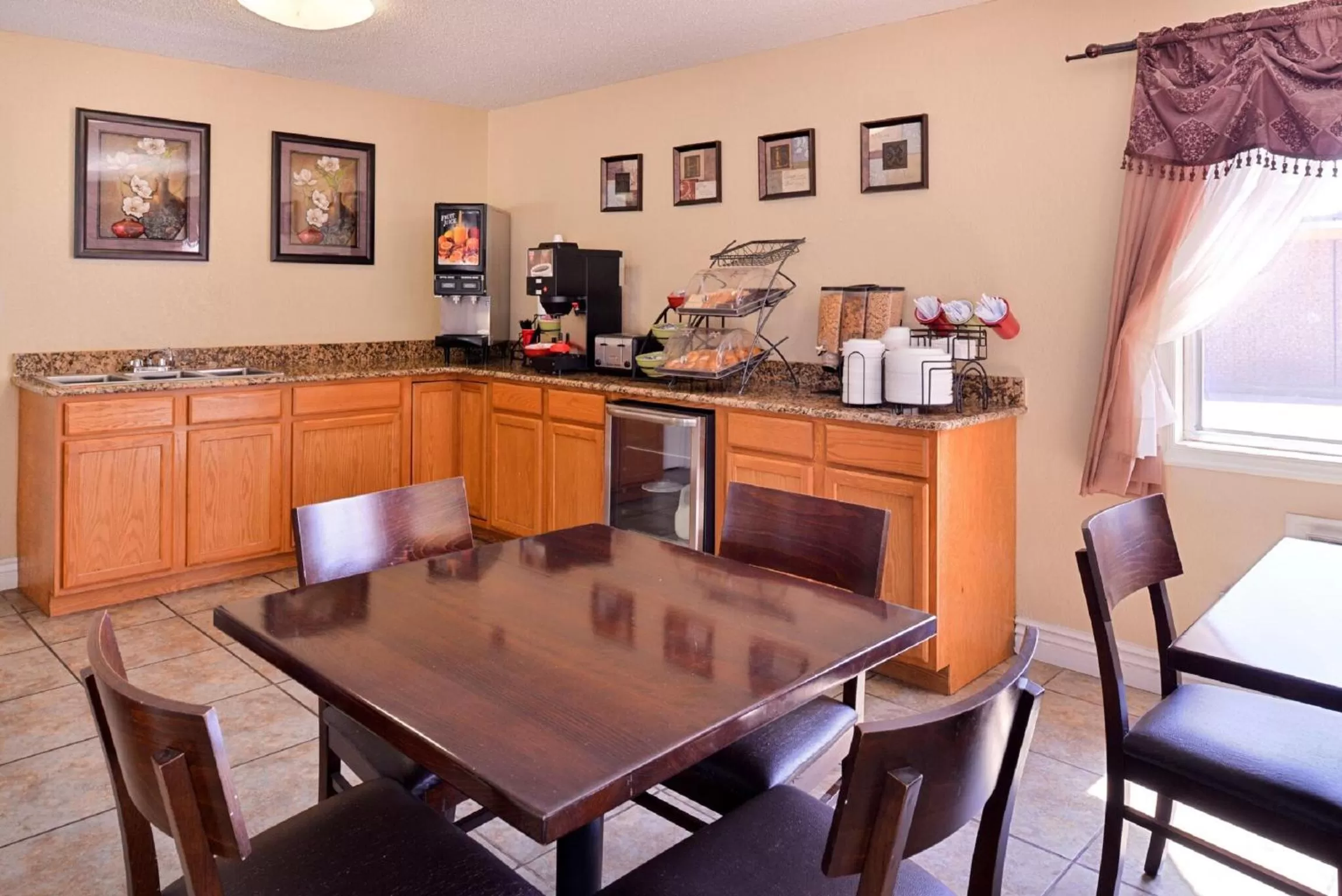 Lobby or reception in Americas Best Value Inn Ponca City