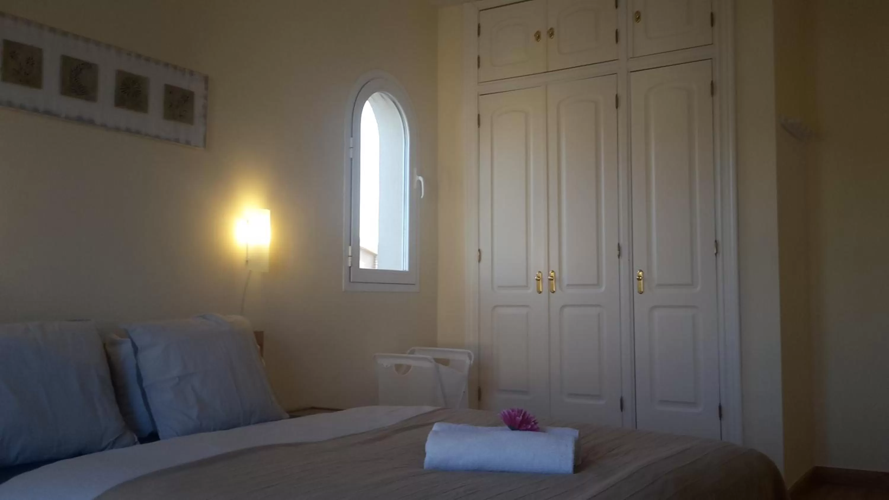 Decorative detail, Bed in Chalet Trolio bed & breakfast