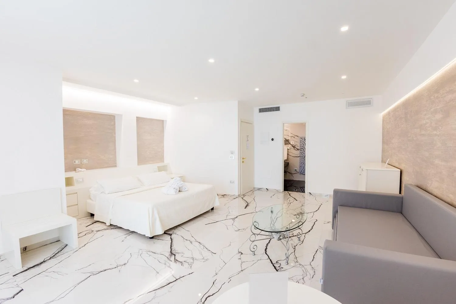 Photo of the whole room, Bed in Grand Hotel Costa Brada