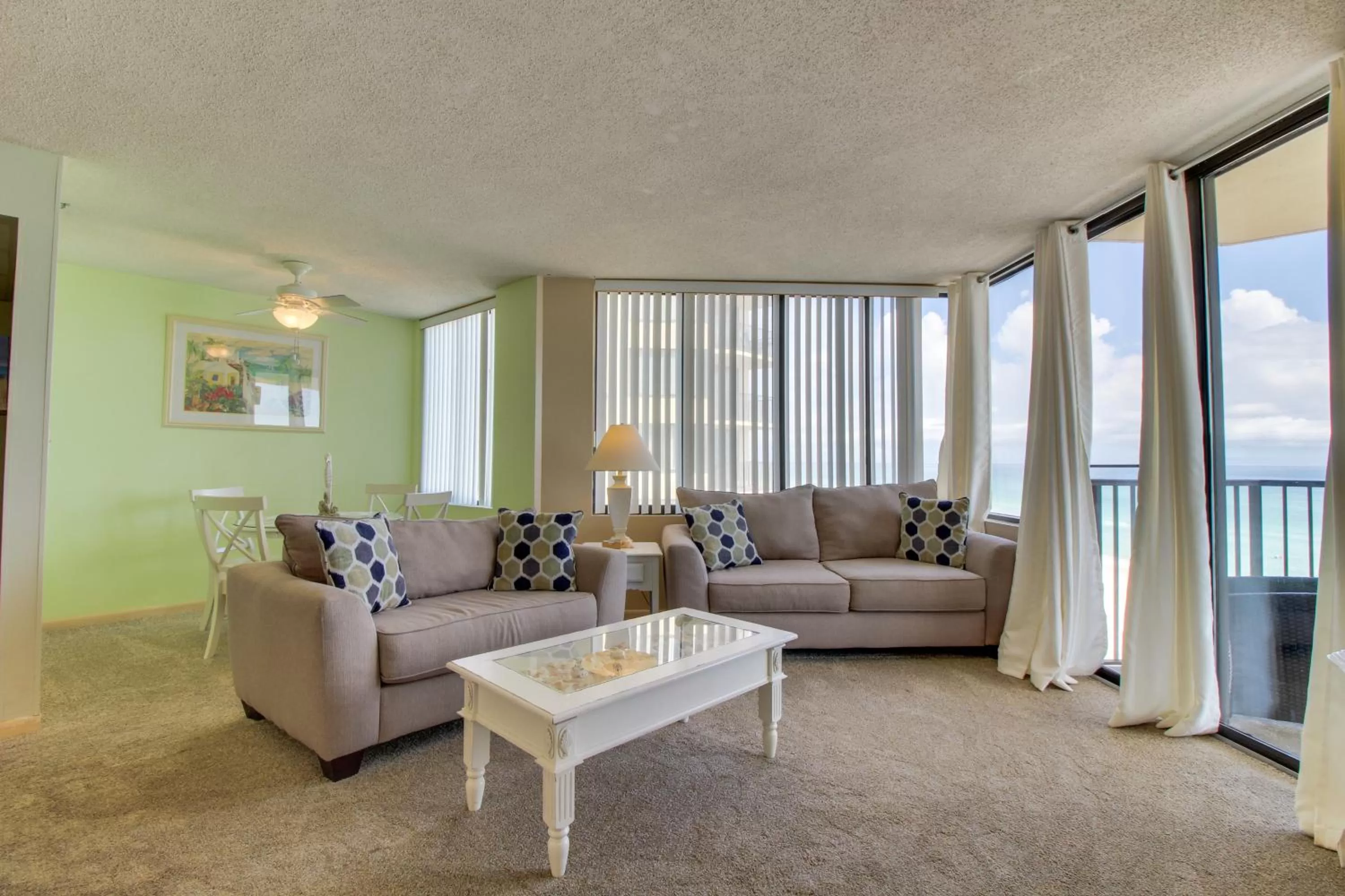 Seating Area in Sunbird #608E