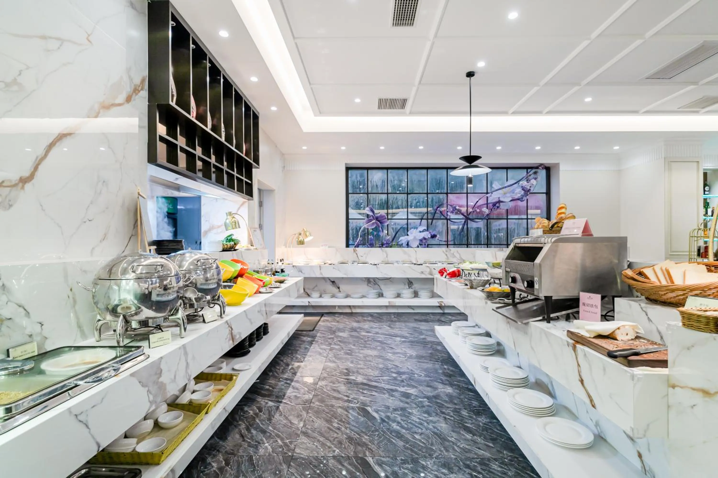 Restaurant/places to eat in Guangdong Victory Hotel