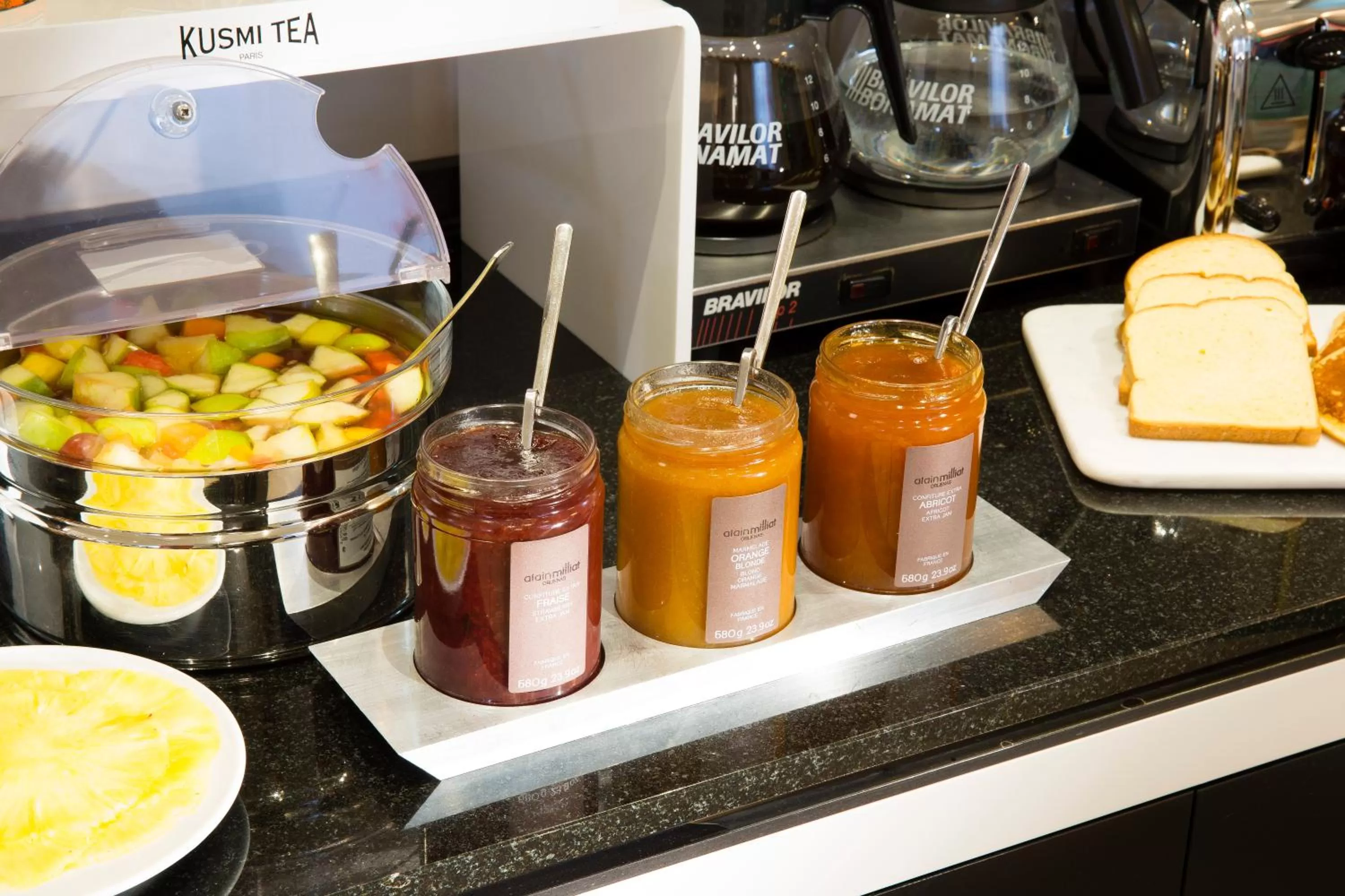 Breakfast in Hotel Haussmann Saint Augustin