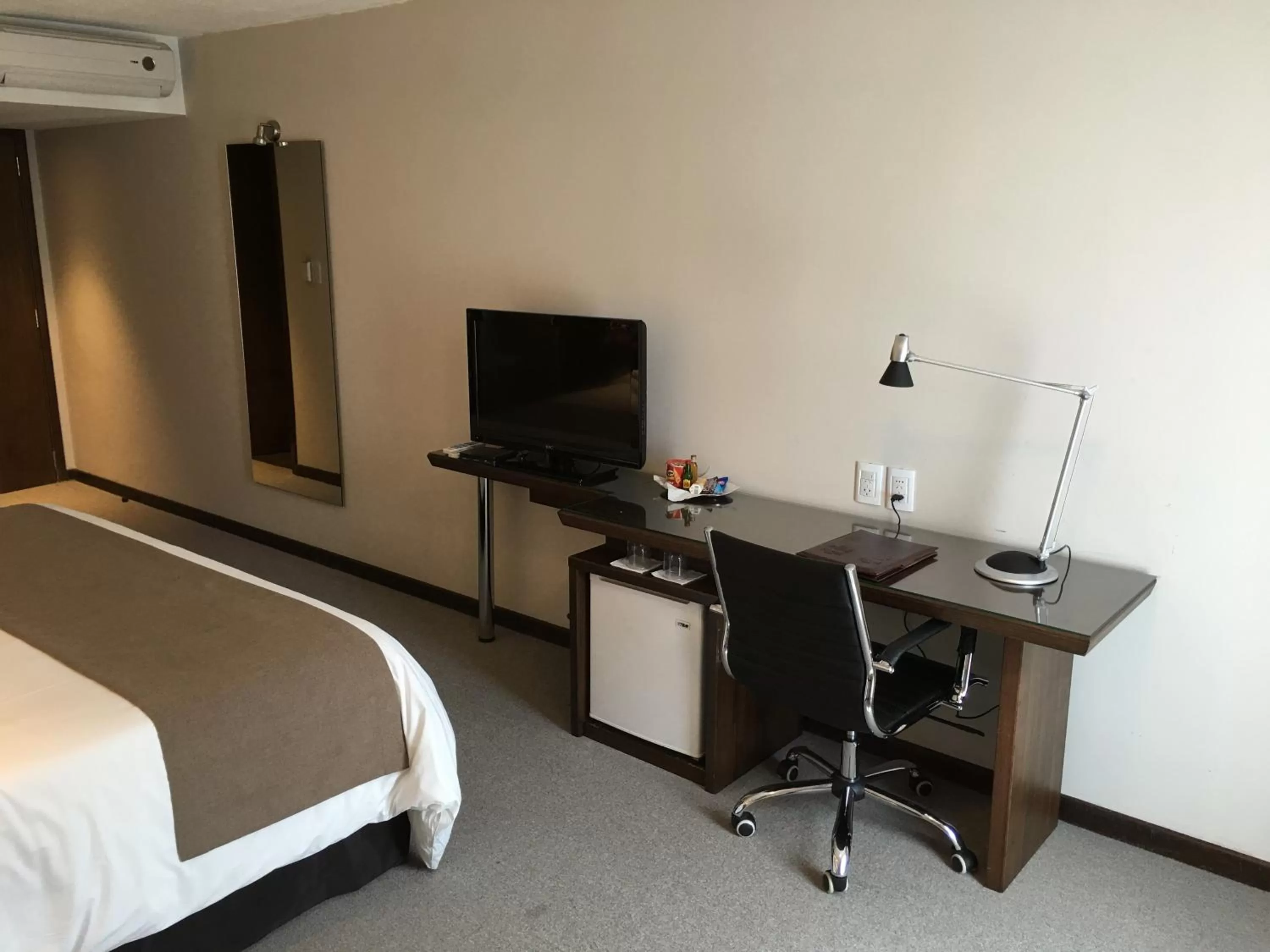 Decorative detail, Bed in Crystal Tower