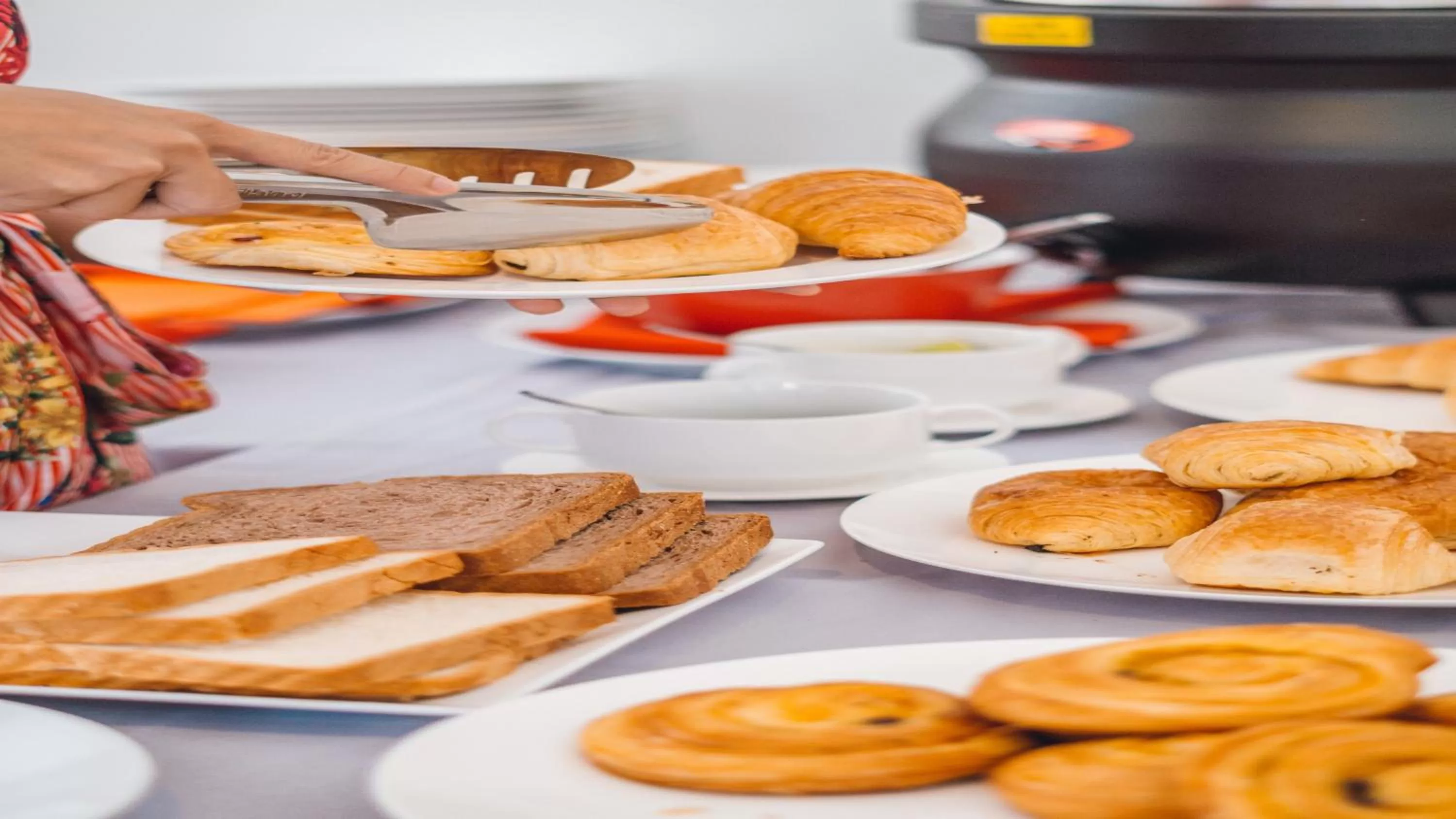 Restaurant/places to eat in Angkor Aurora