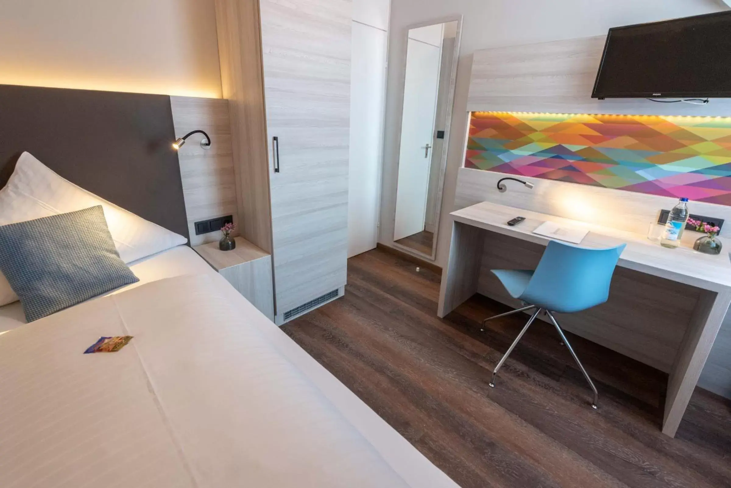 Single Room in Westend Hotel (non-smoking) Single Room in Westend Hotel (non-smoking)