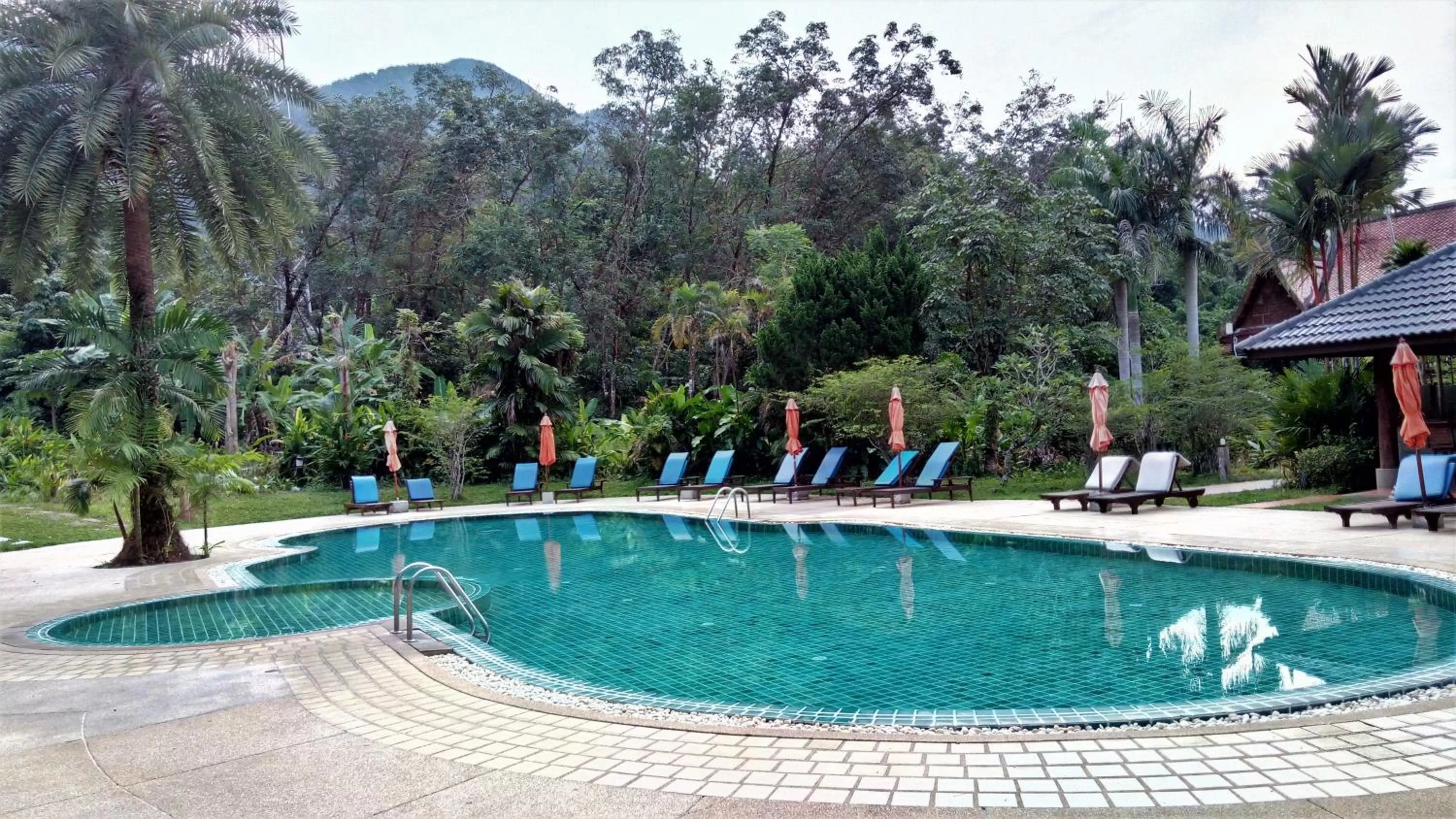 Swimming pool in Chang Buri Resort & Koh Chang Hillside