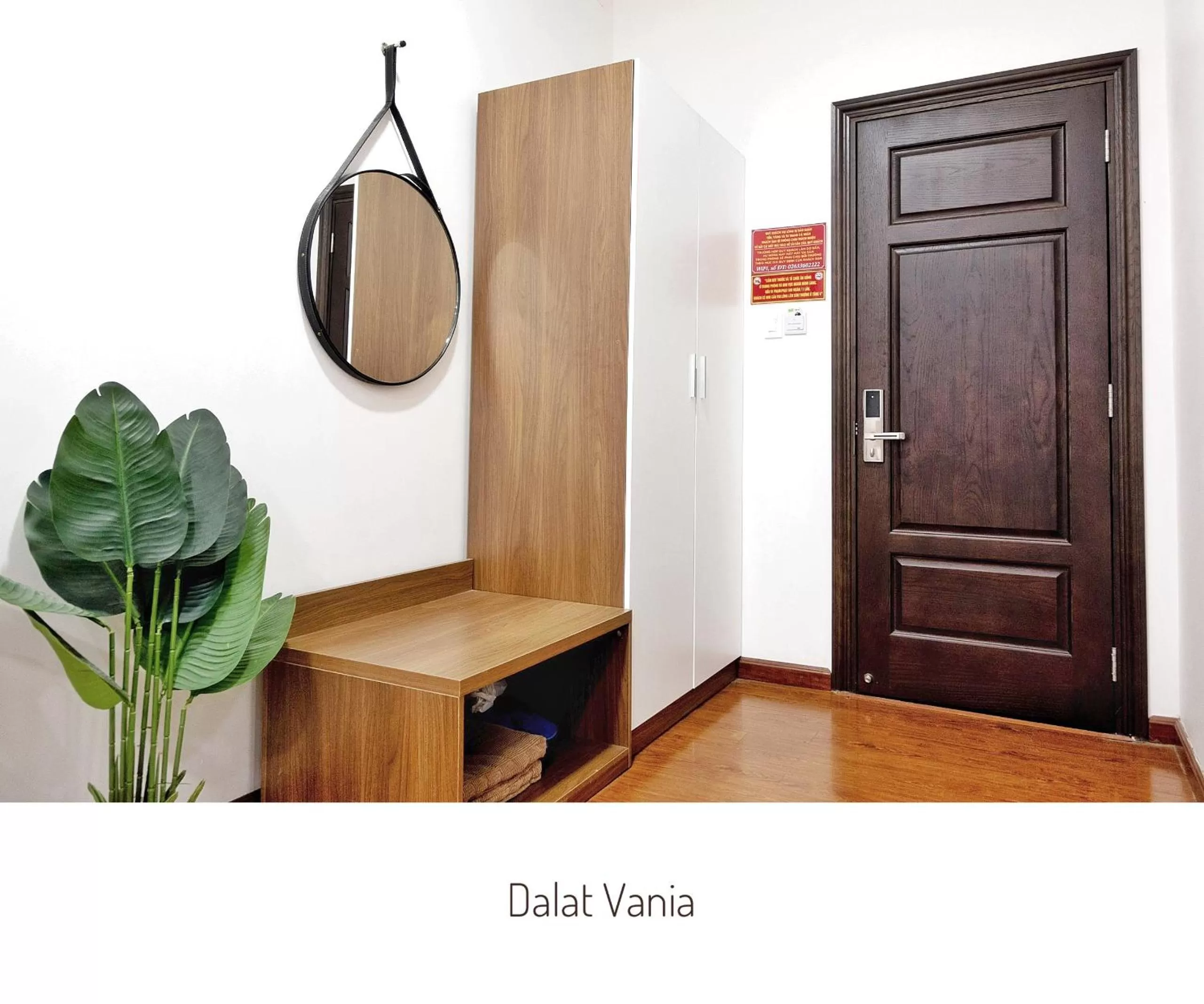 wardrobe in Sky Hotel - Dalat Vania