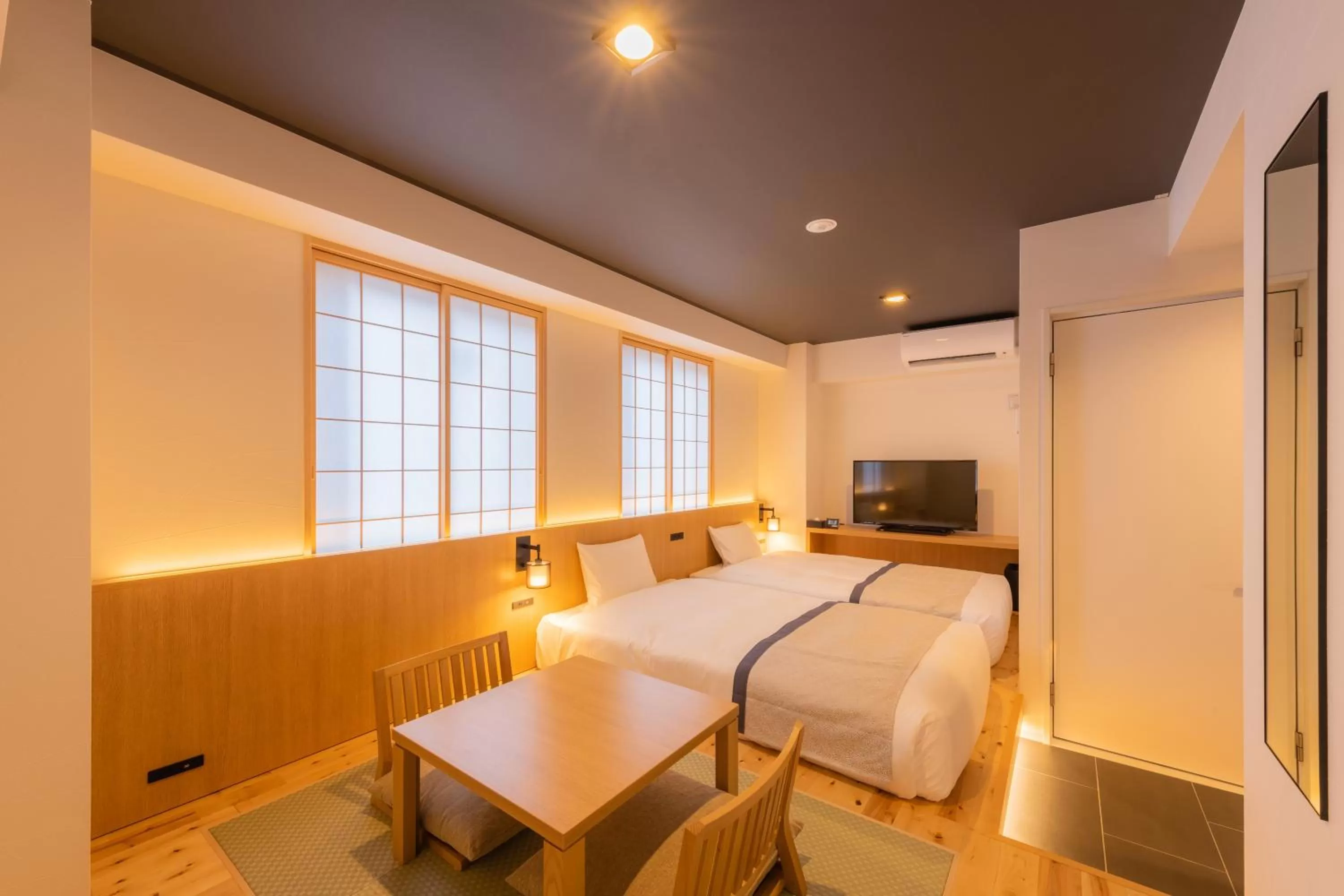 Japanese Modern Twin Room in Tosei Hotel Cocone Asakusa
