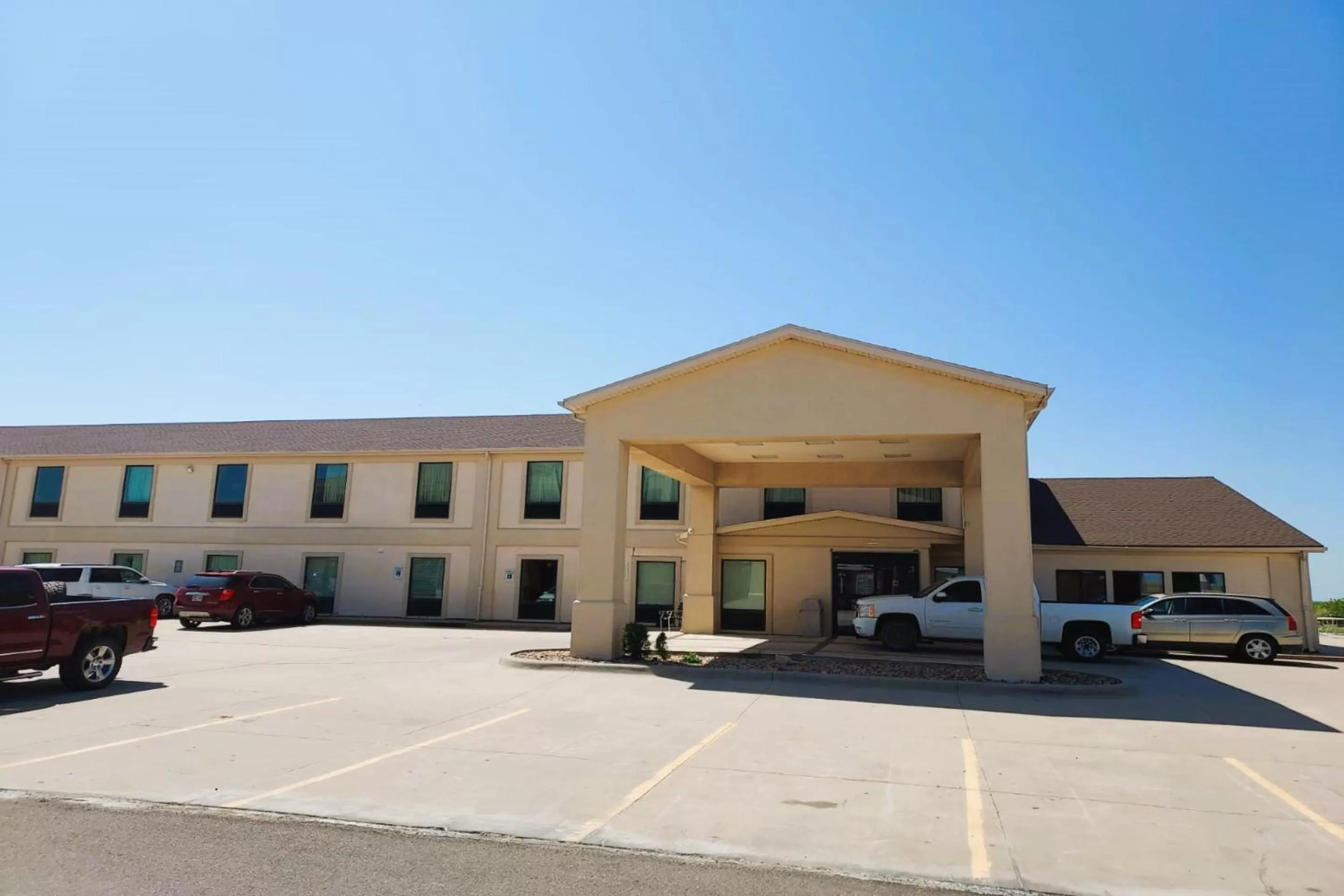 Property Building in McPherson Inn By OYO, I-135