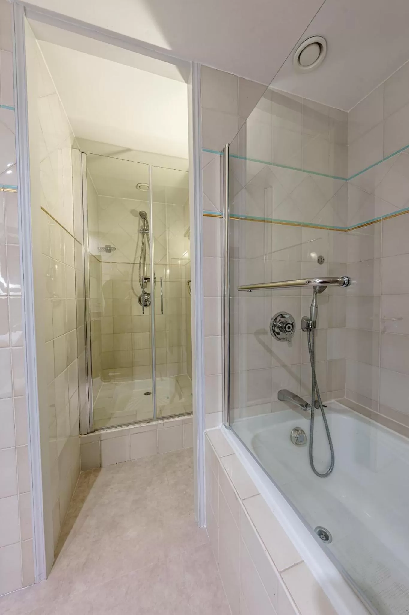 Bathroom in Best Western Plus Le Picardy