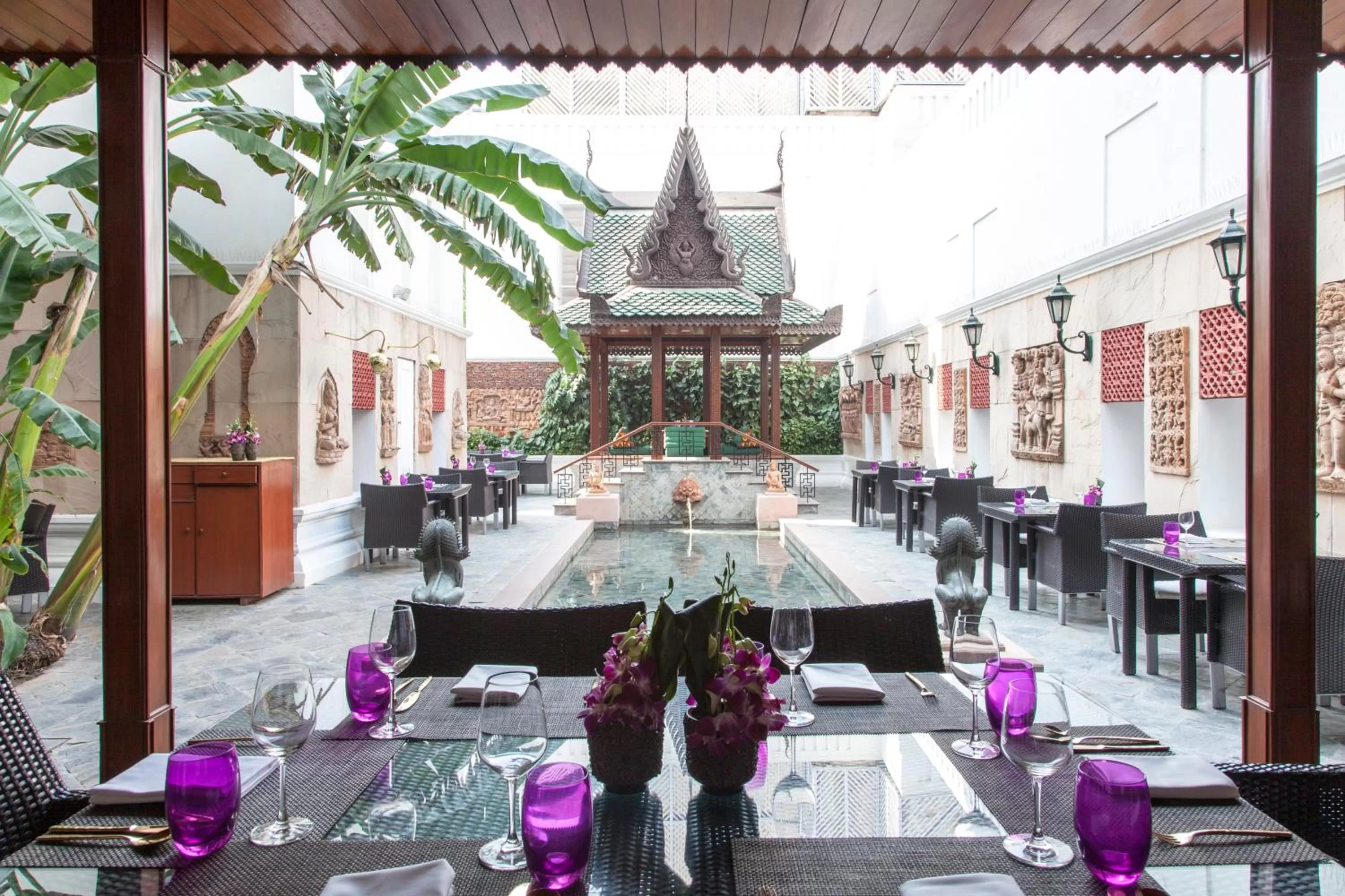 Restaurant/places to eat in The Imperial, New Delhi