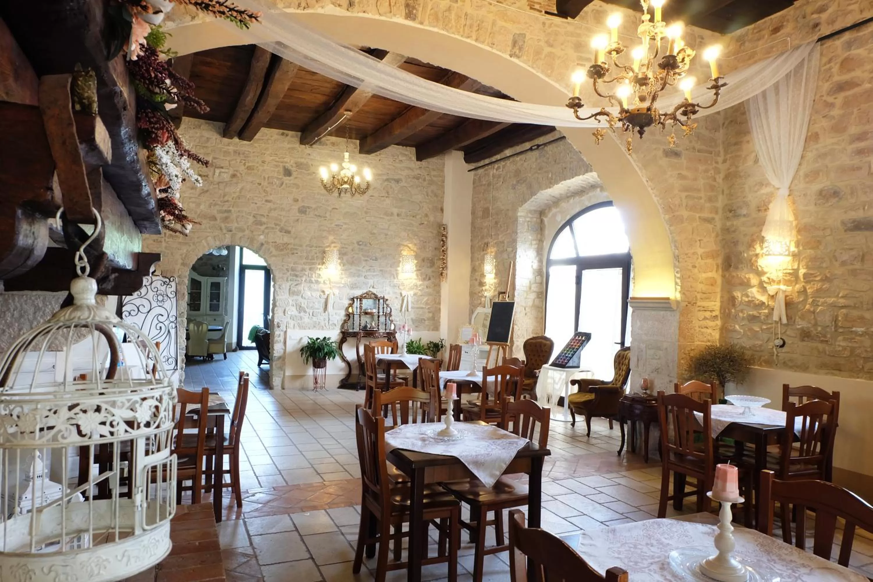 Restaurant/places to eat in Antica Taverna del Principe
