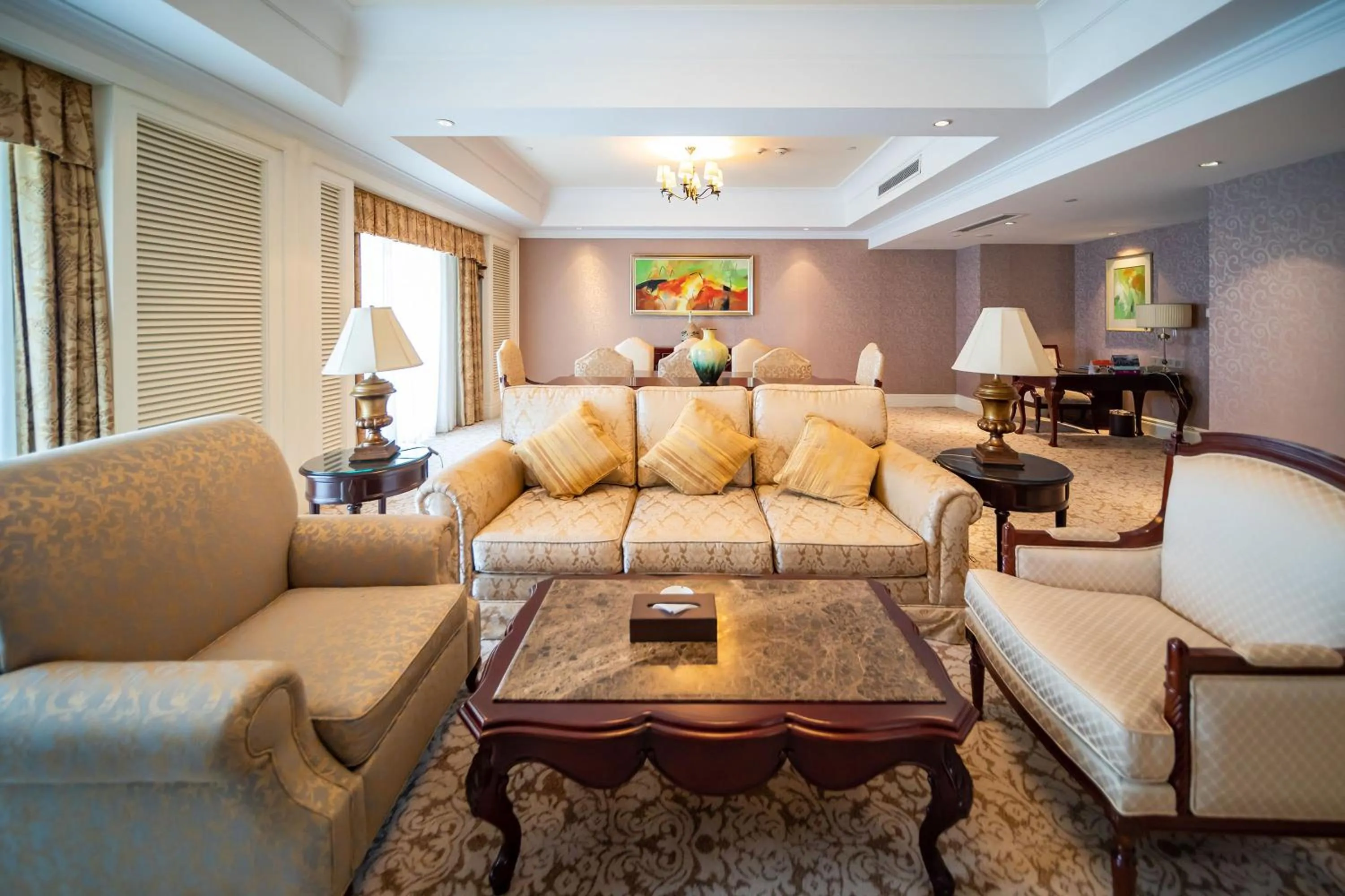 Photo of the whole room in Crowne Plaza Ocean Spring Resort by IHG