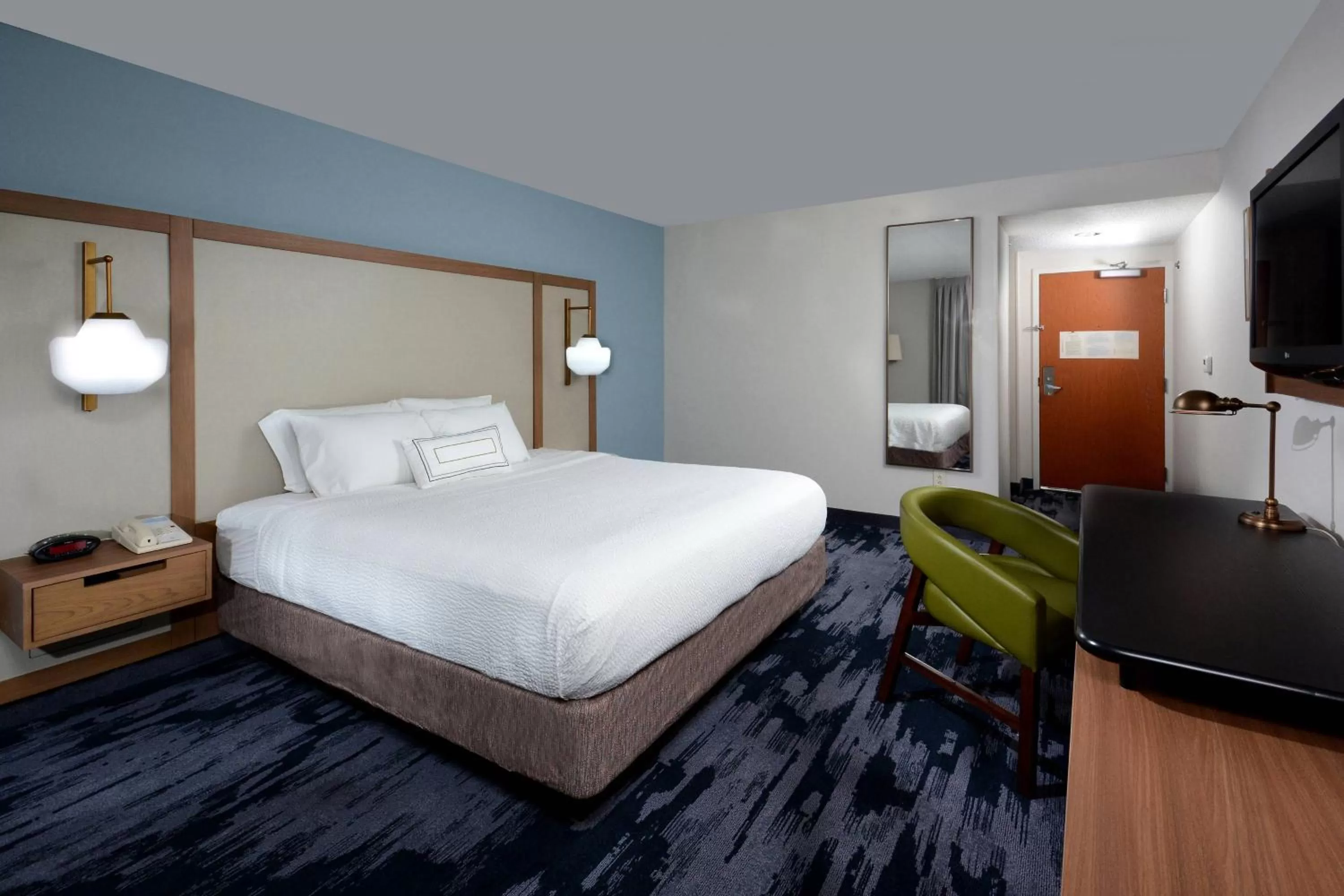 Photo of the whole room, Bed in Fairfield Inn Greensboro Airport