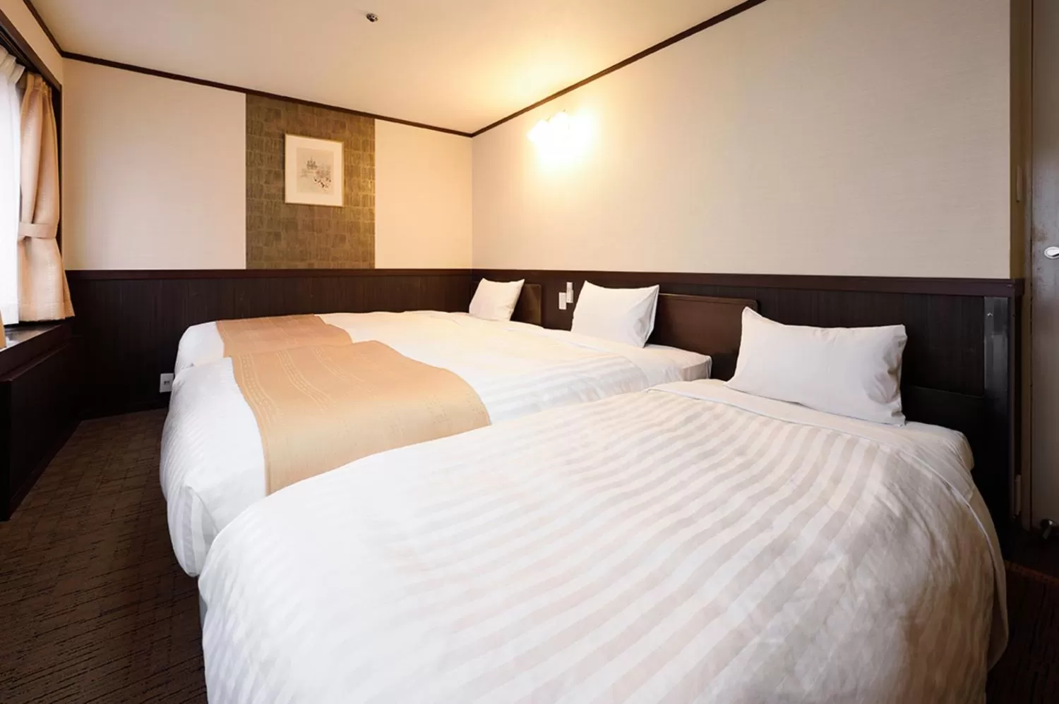 Photo of the whole room, Bed in Belmont Hotel