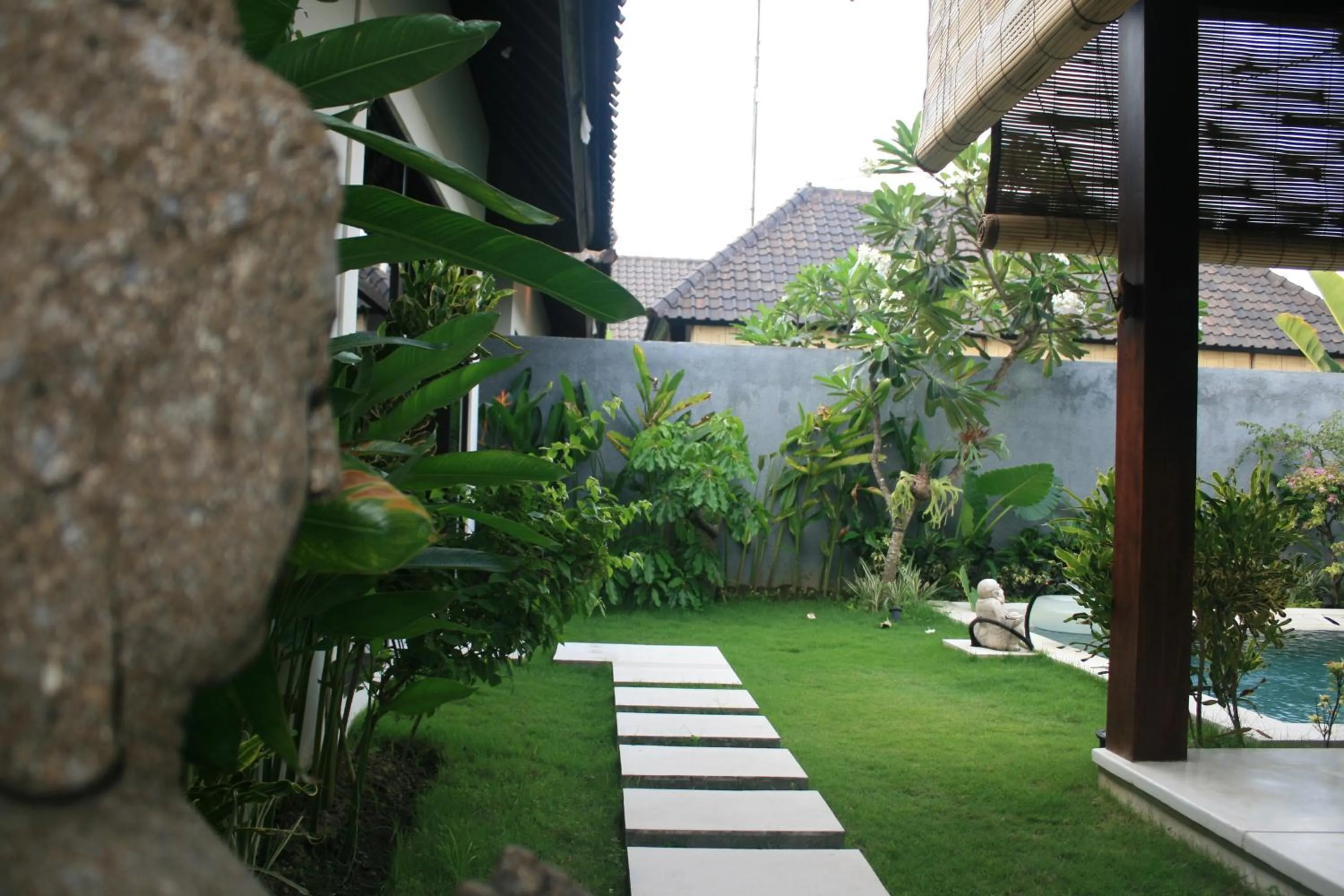 Garden in Katala Suites and Villas