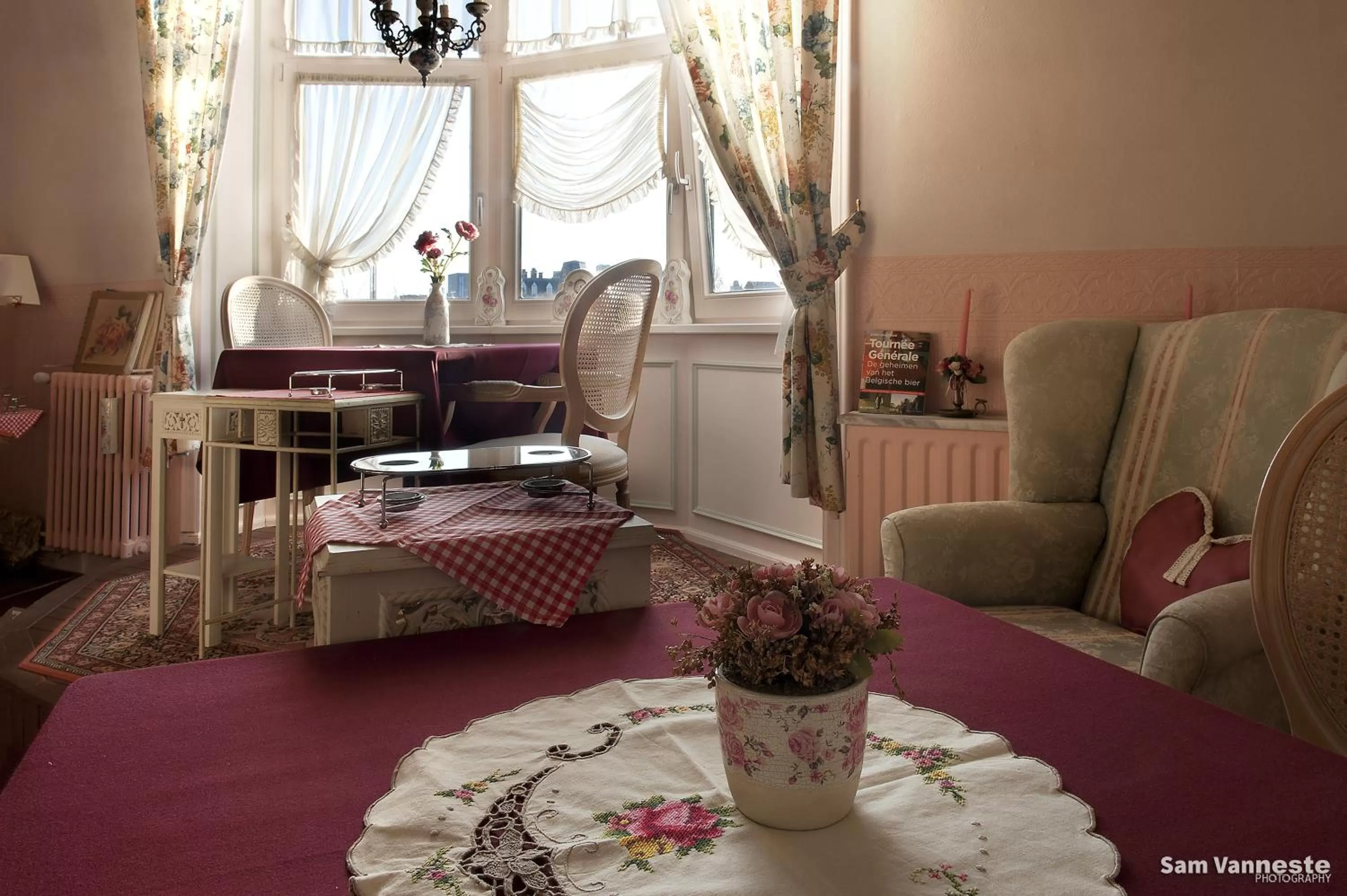 Restaurant/places to eat, Seating Area in B&B De Vijf Zuilen