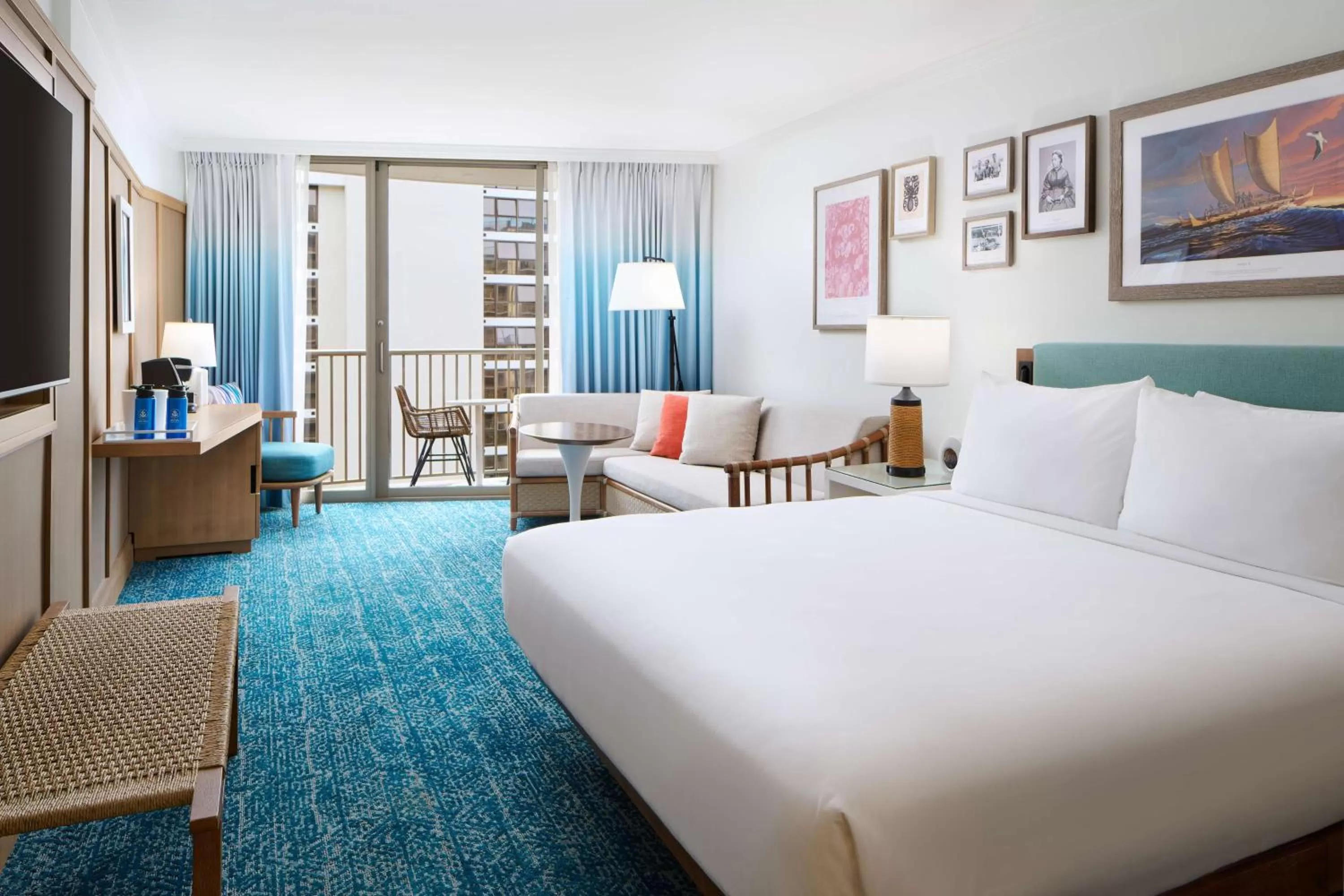 Partial Ocean View 1 King in OUTRIGGER Reef Waikiki Beach Resort