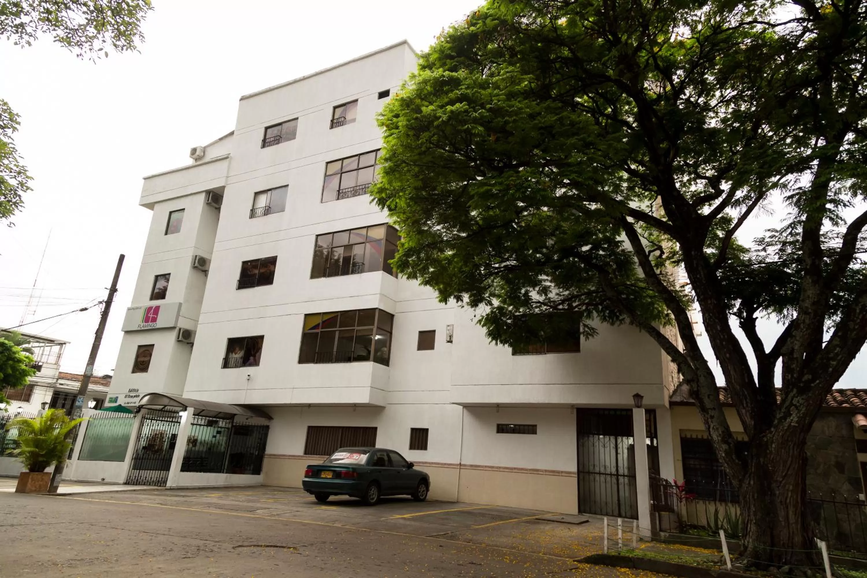 Facade/entrance in Hotel Flamingo Cali