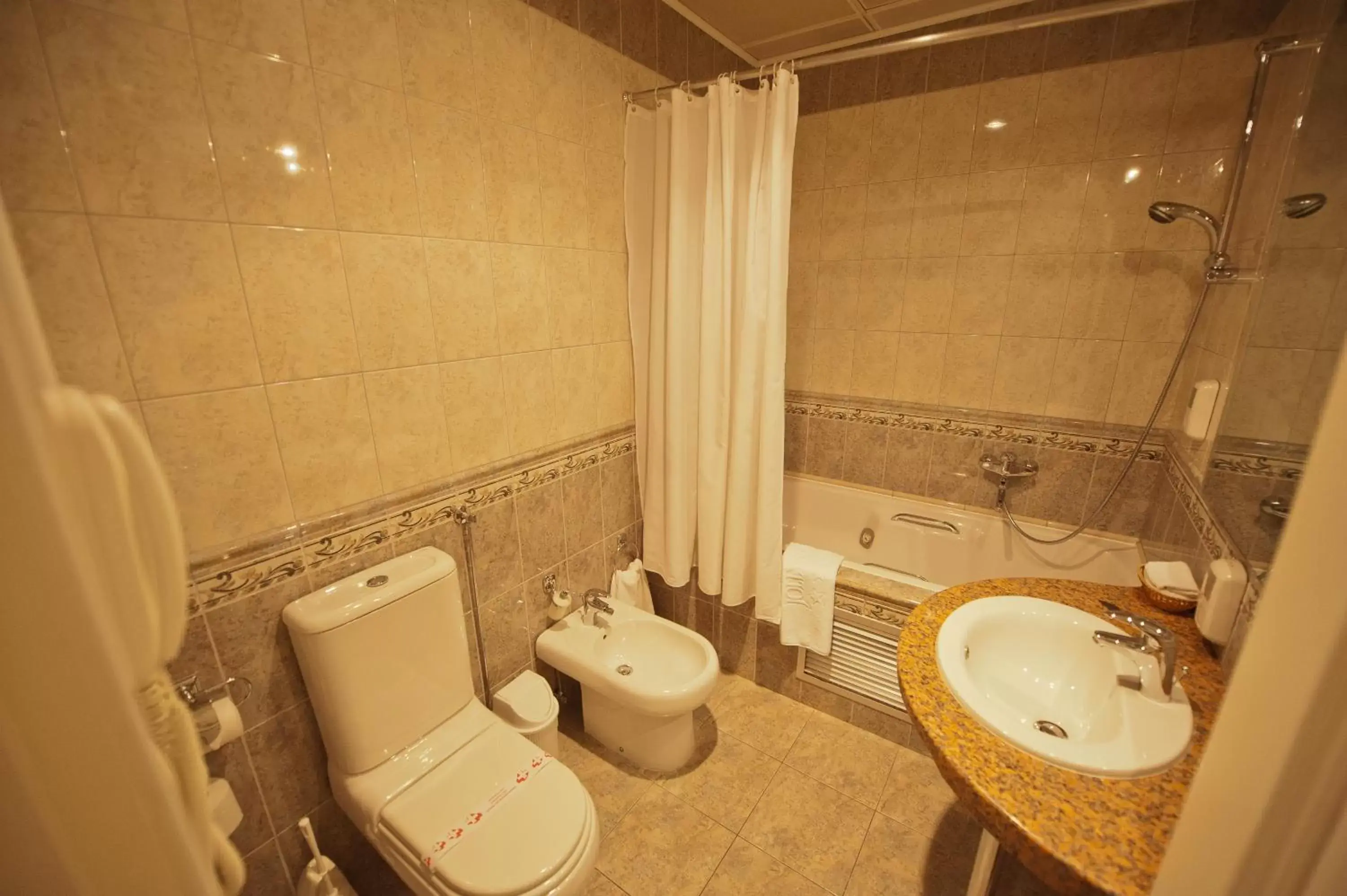 Executive Suite in Jolly Alon Hotel Executive Suite in Jolly Alon Hotel