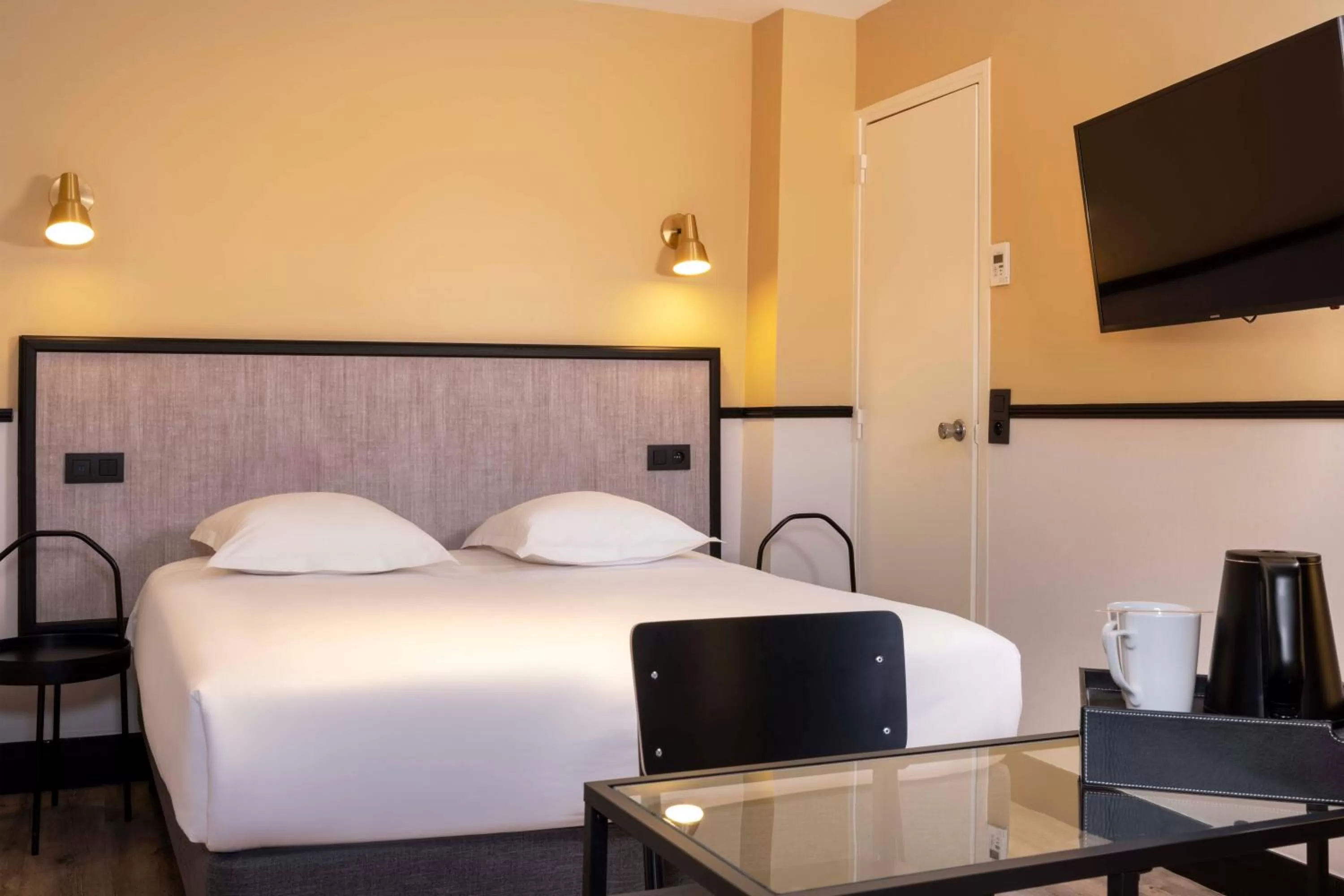 Bedroom, Bed in Hotel de l'Aqueduc