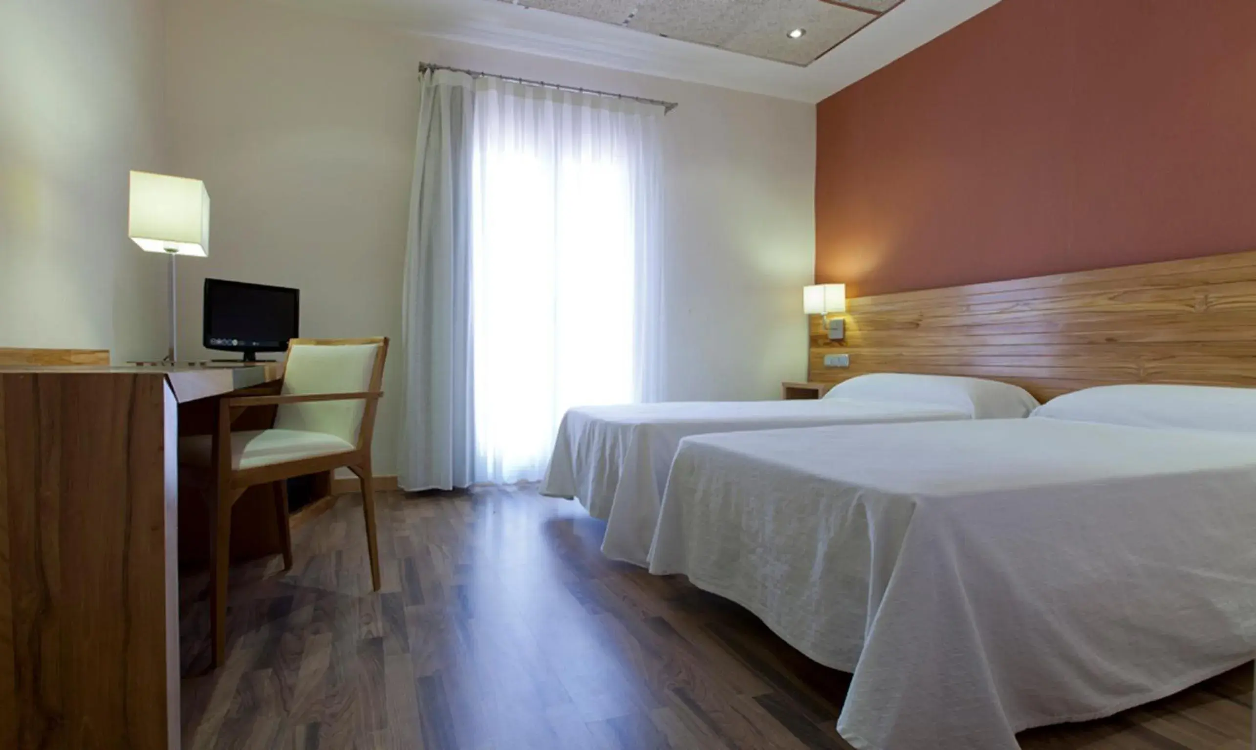 Twin Room - single occupancy in Hotel Bulevard Twin Room - single occupancy in Hotel Bulevard