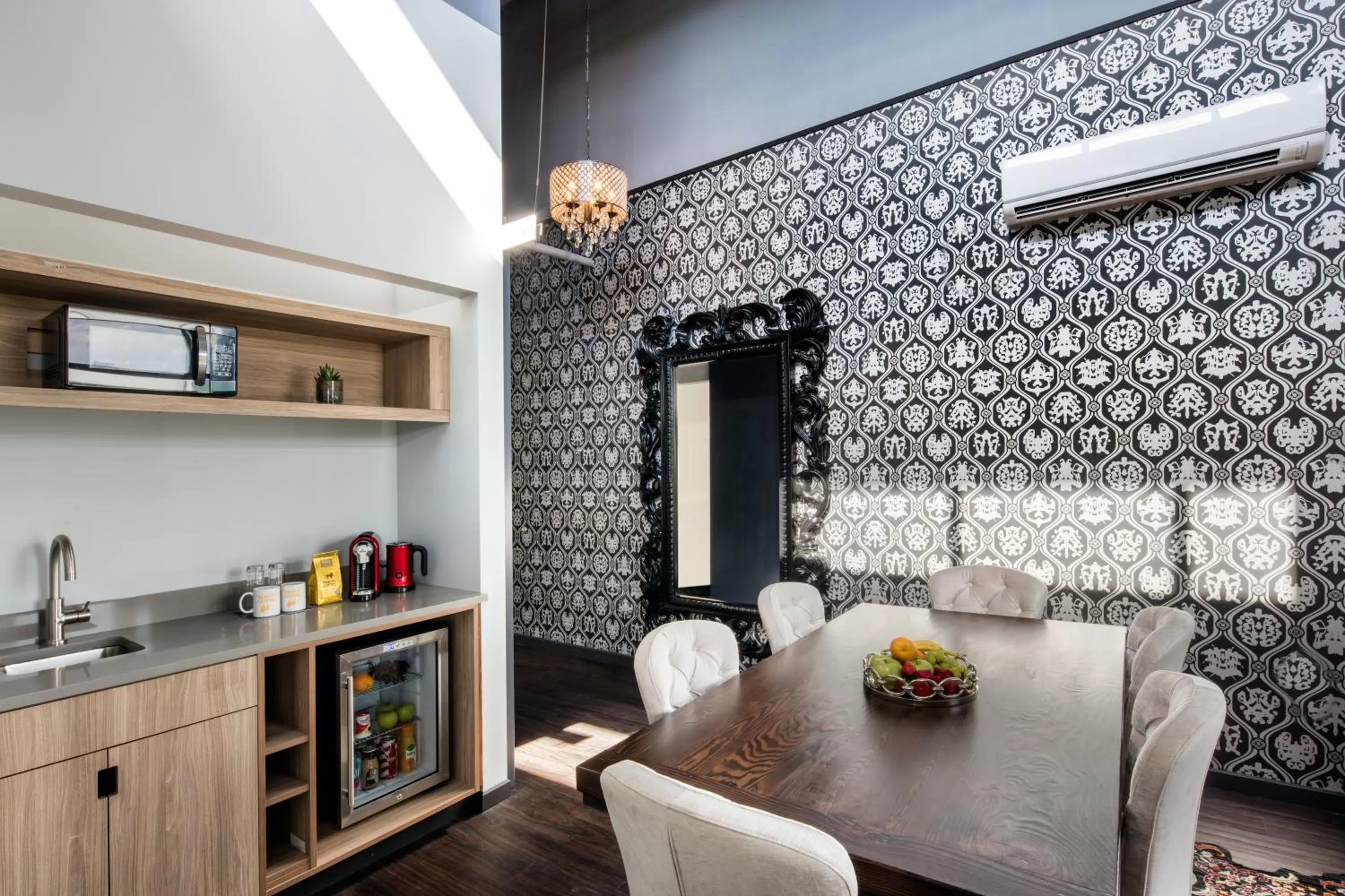 Coffee/tea facilities in Hotel Nyack, a JdV by Hyatt Hotel