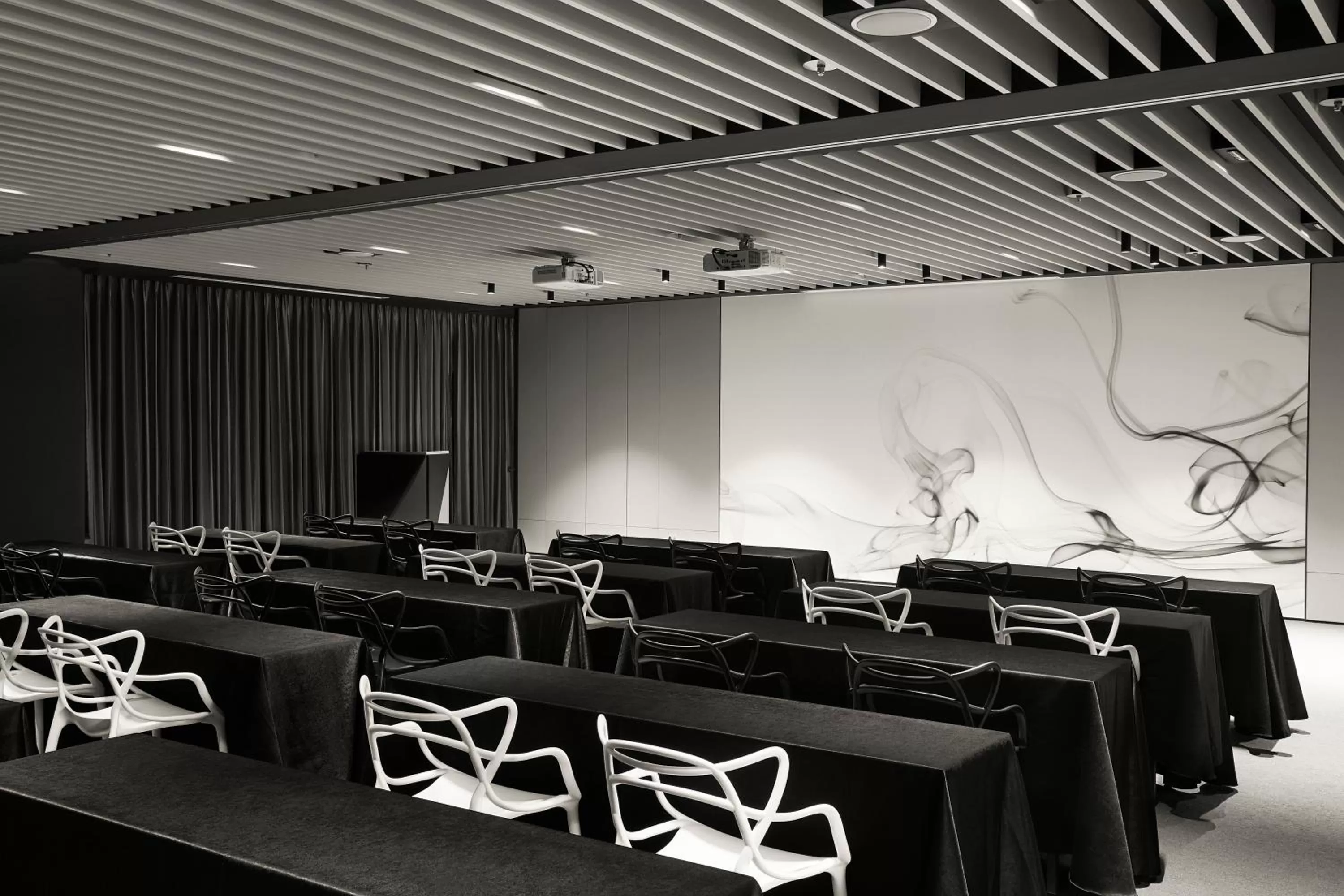 Business facilities in L7 GANGNAM by LOTTE HOTELS