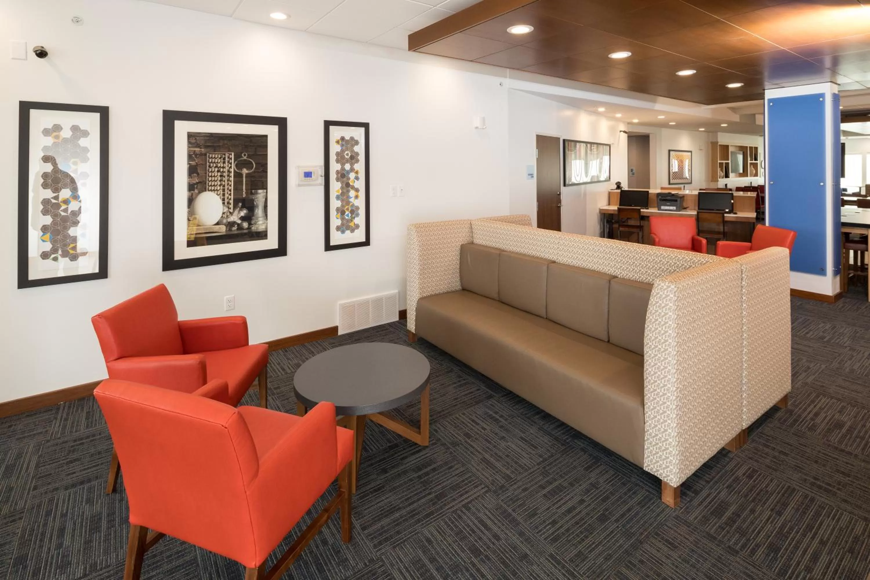 Holiday Inn Express & Suites - Gaylord by IHG