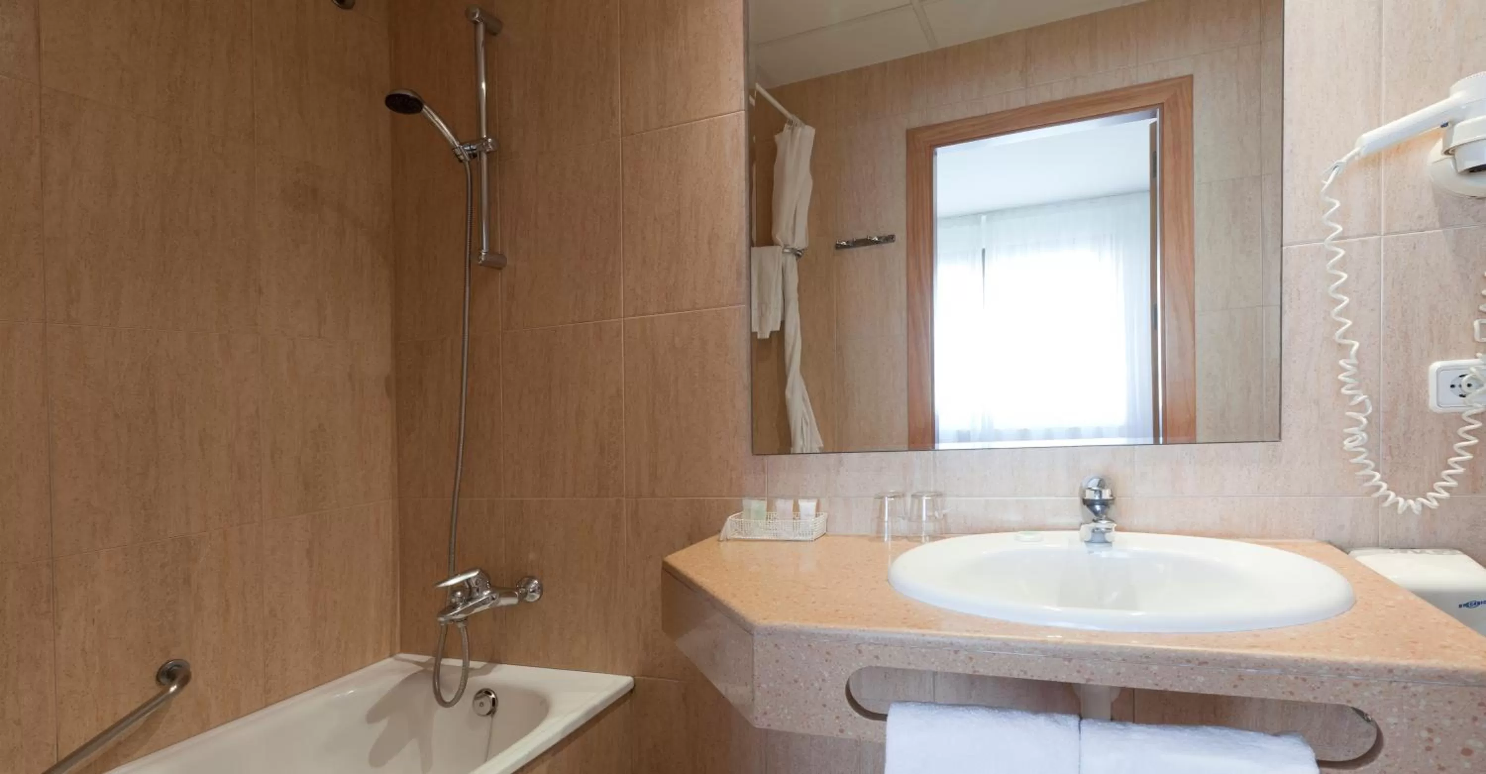 Bathroom in Peninsular